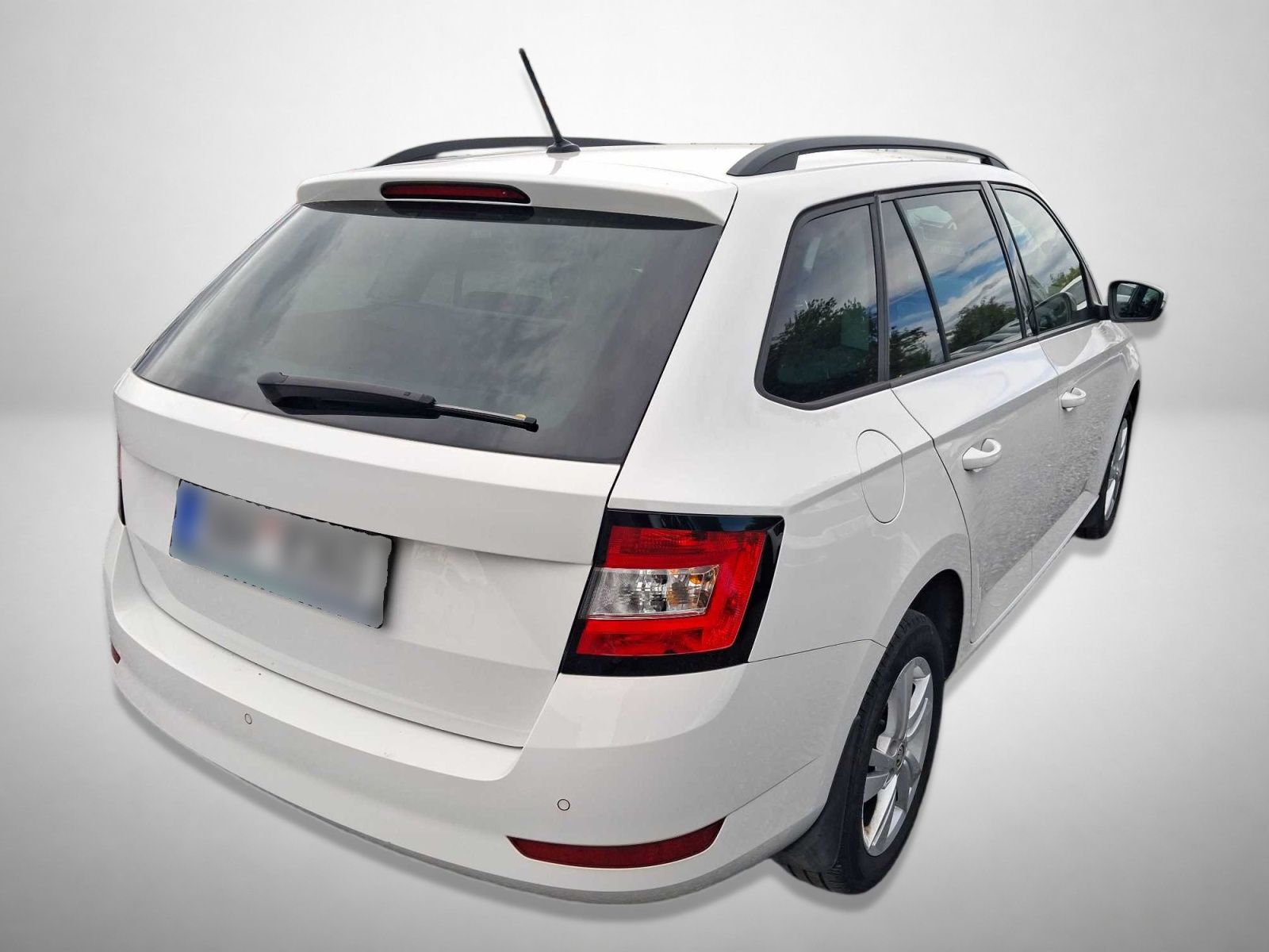 Škoda Fabia, 1.0 TSI, Style, ČR,1.maj - fotka 2