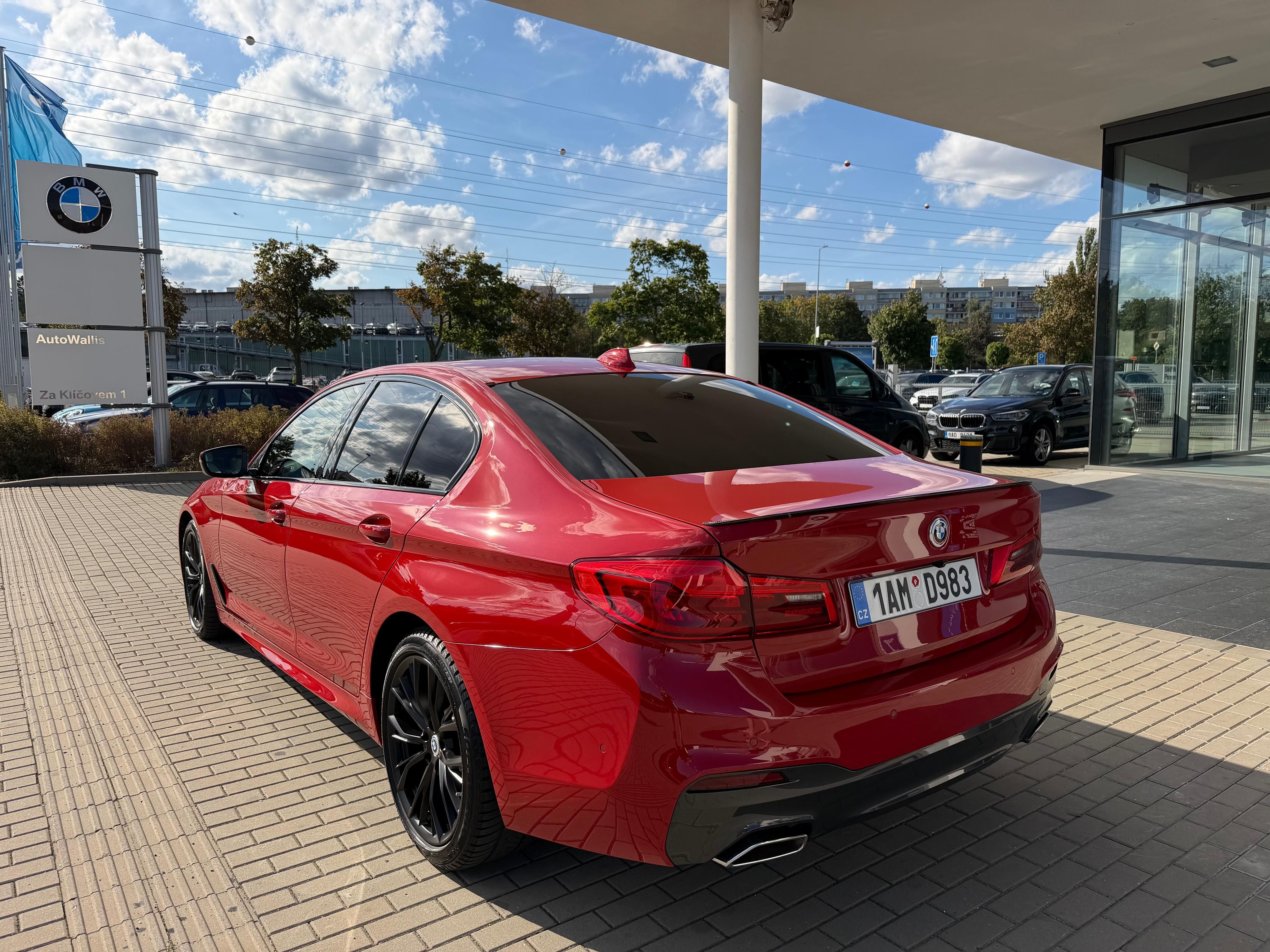 BMW Řada 5, 540i mpaket h&k, ČR individual - fotka 4