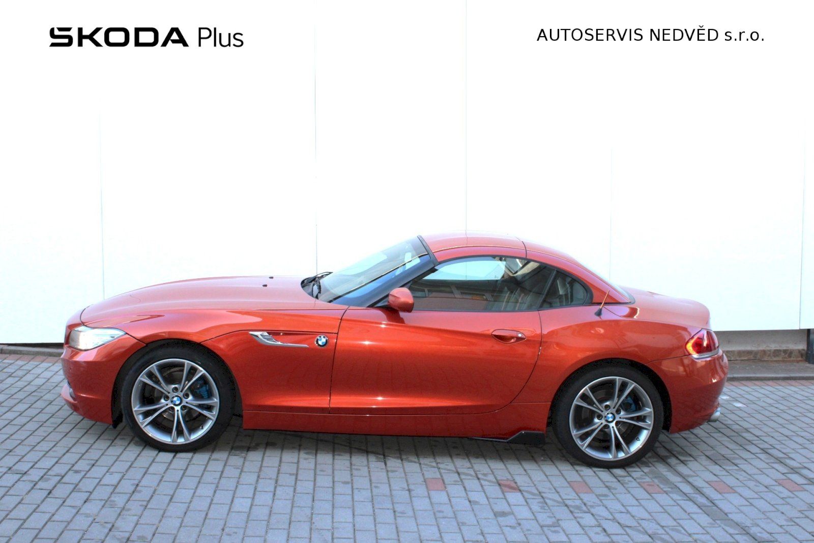 BMW Z4, 2,0i / 135 kW 8AT - fotka 3
