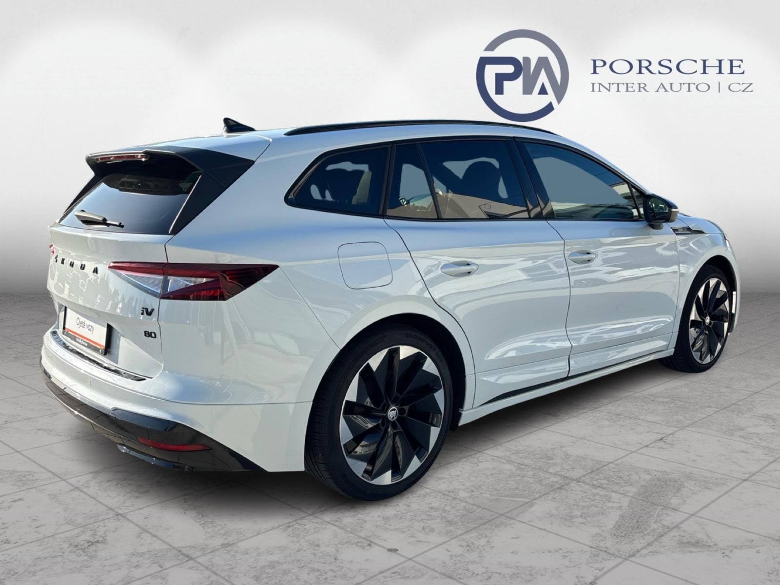 Škoda Enyaq iV, iV 80 150 kW 82 kWh SOH 88% TČ - fotka 2