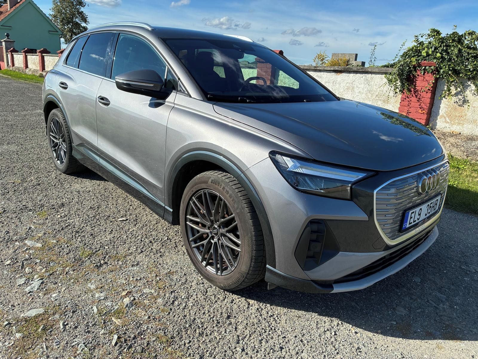 Audi Q4 e-tron, 40 dojezd 300km - fotka 3