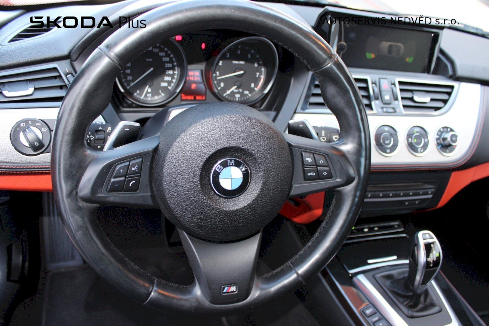 BMW Z4, 2,0i / 135 kW 8AT - fotka 5