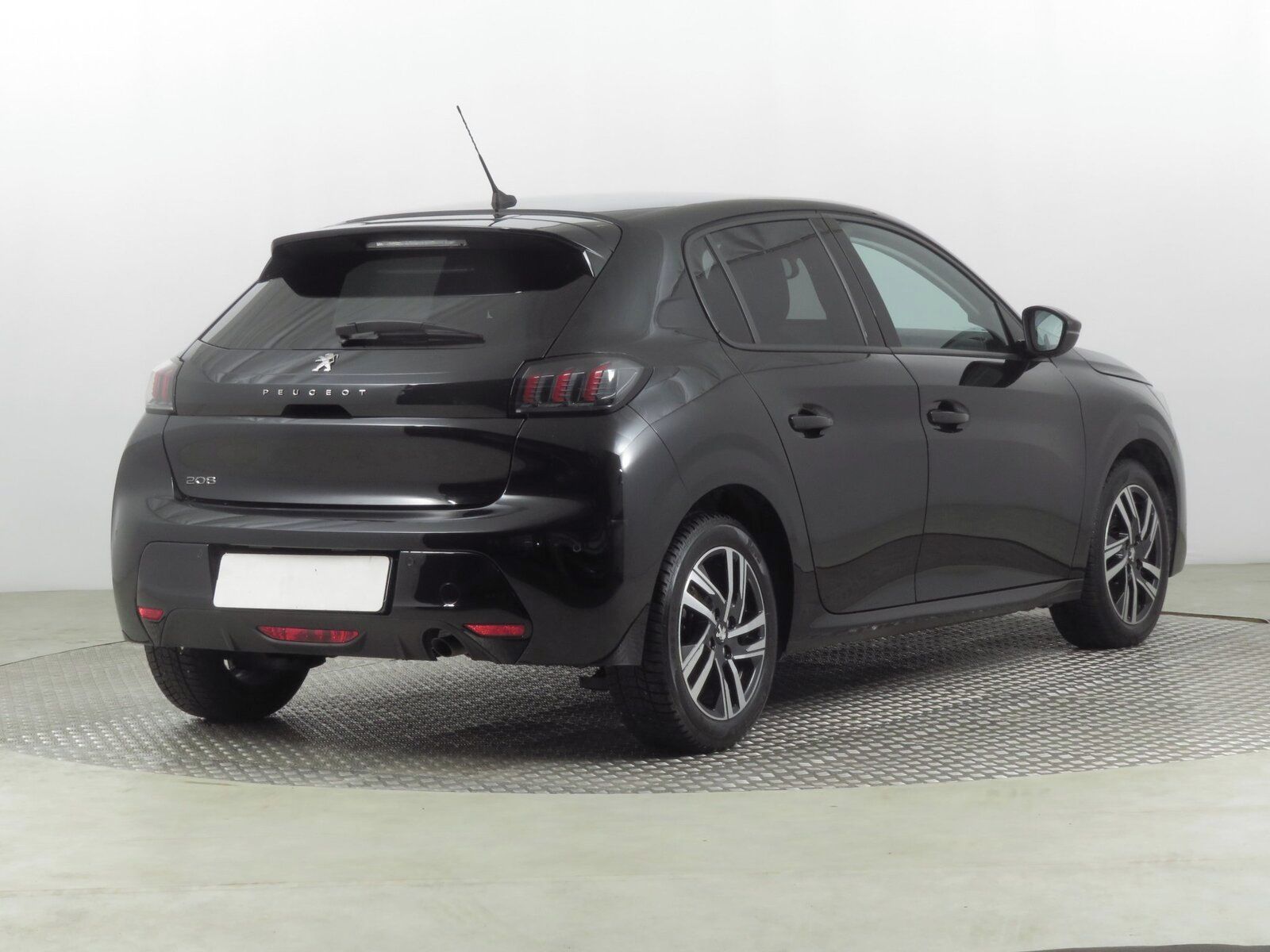 Peugeot 208, 1.2 PureTech, Allure - fotka 5