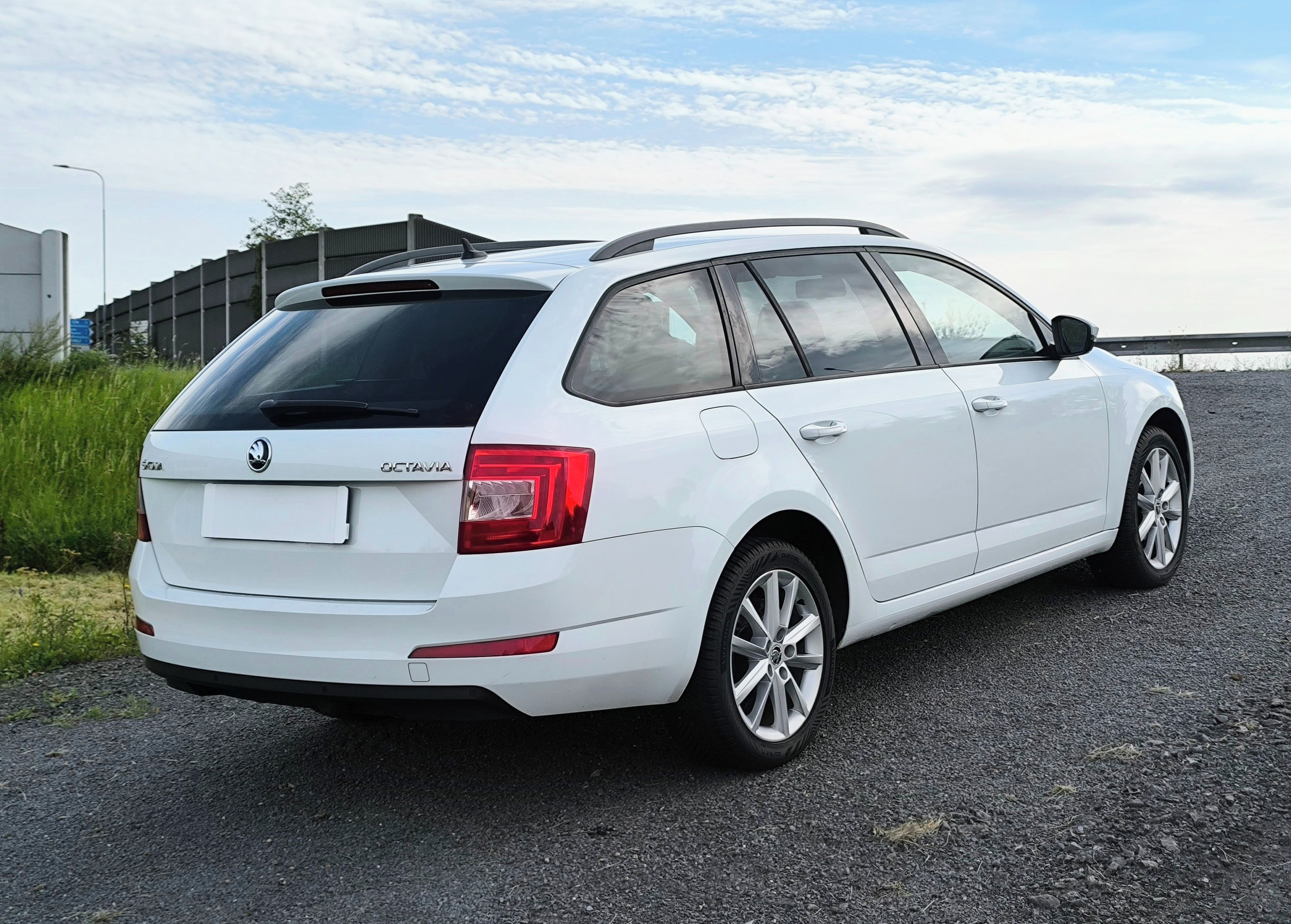 Škoda Octavia, 1.4TSI 110kW Style DSG - fotka 4