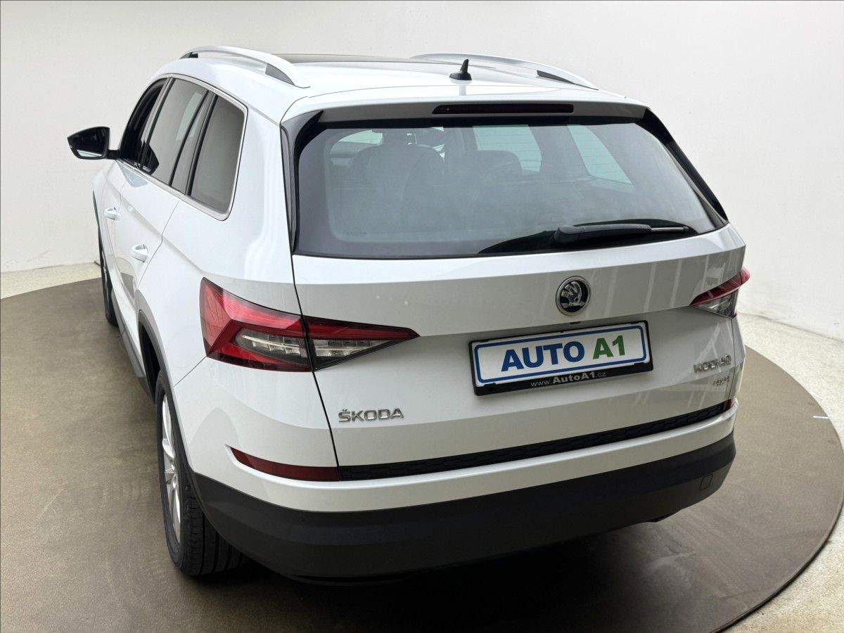 Škoda Kodiaq, 2,0 DSG 4X4 CANTON ACC 360° - fotka 6