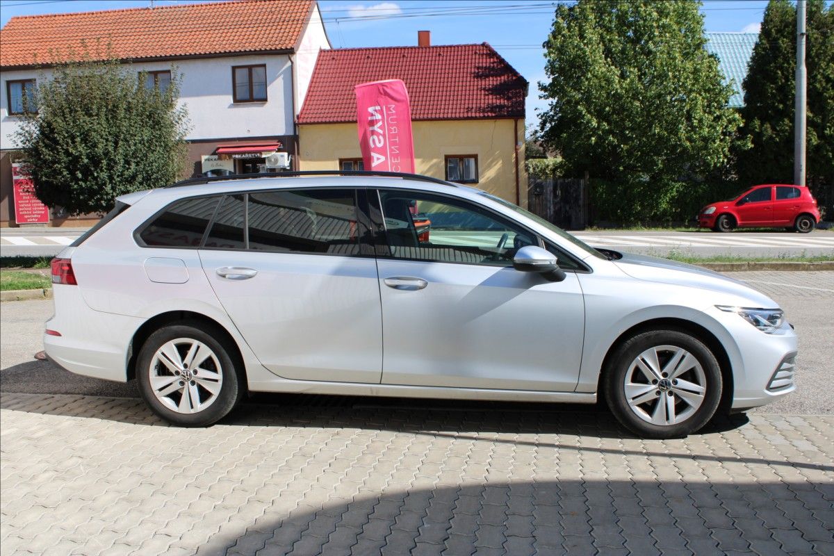 Volkswagen Golf, 1,5 TSI EVO Life DSG 1.majitel - fotka 3