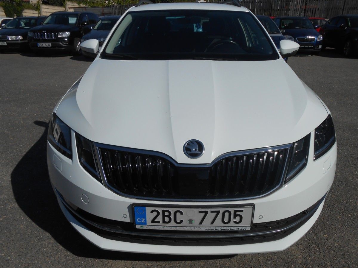 Škoda Octavia, 1,6 TDi 85Kw DSG, CZ!! - fotka 2