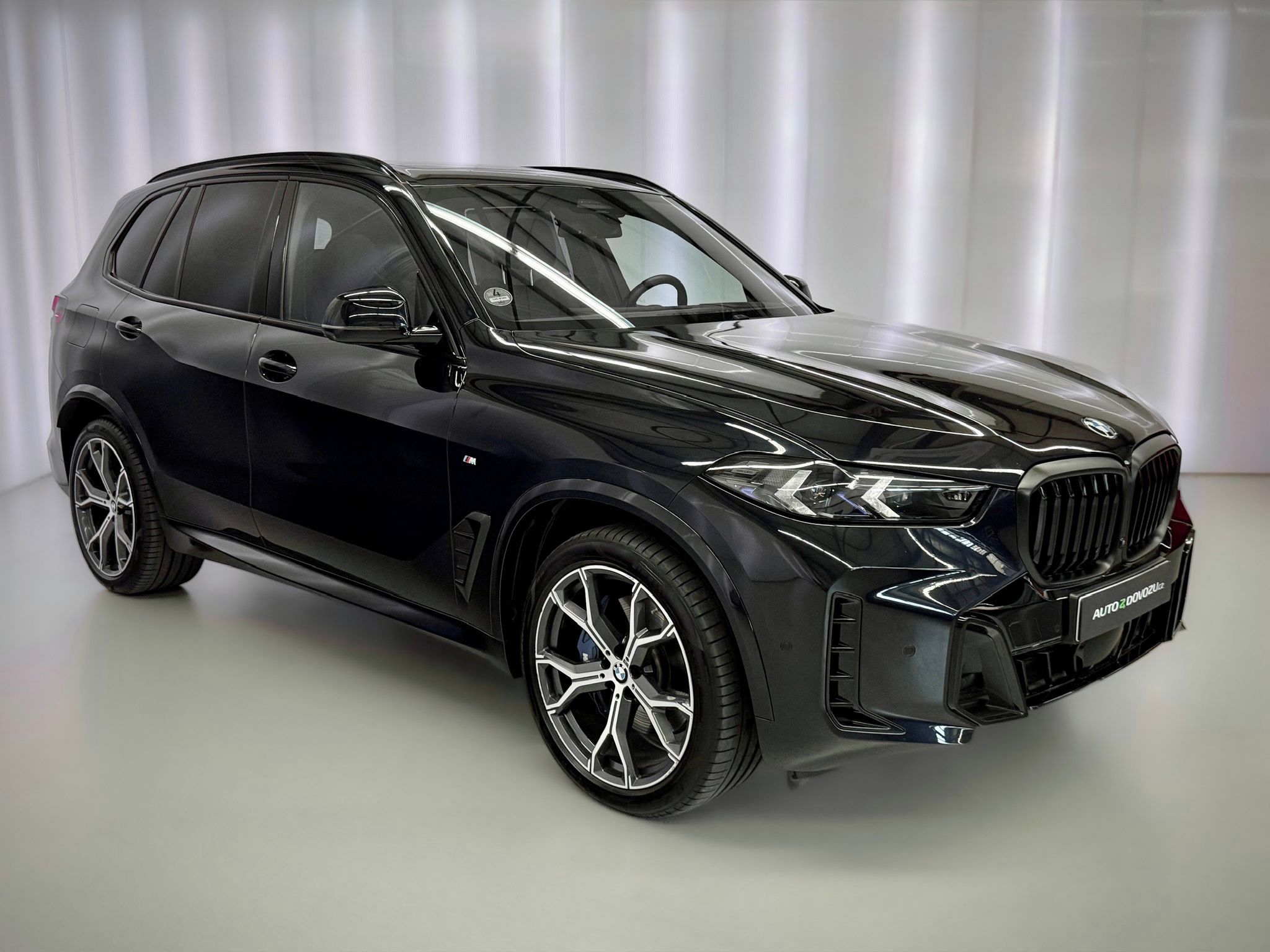 BMW X5, 30d xDrive M-SPORT, VZDUCH, PA - fotka 4