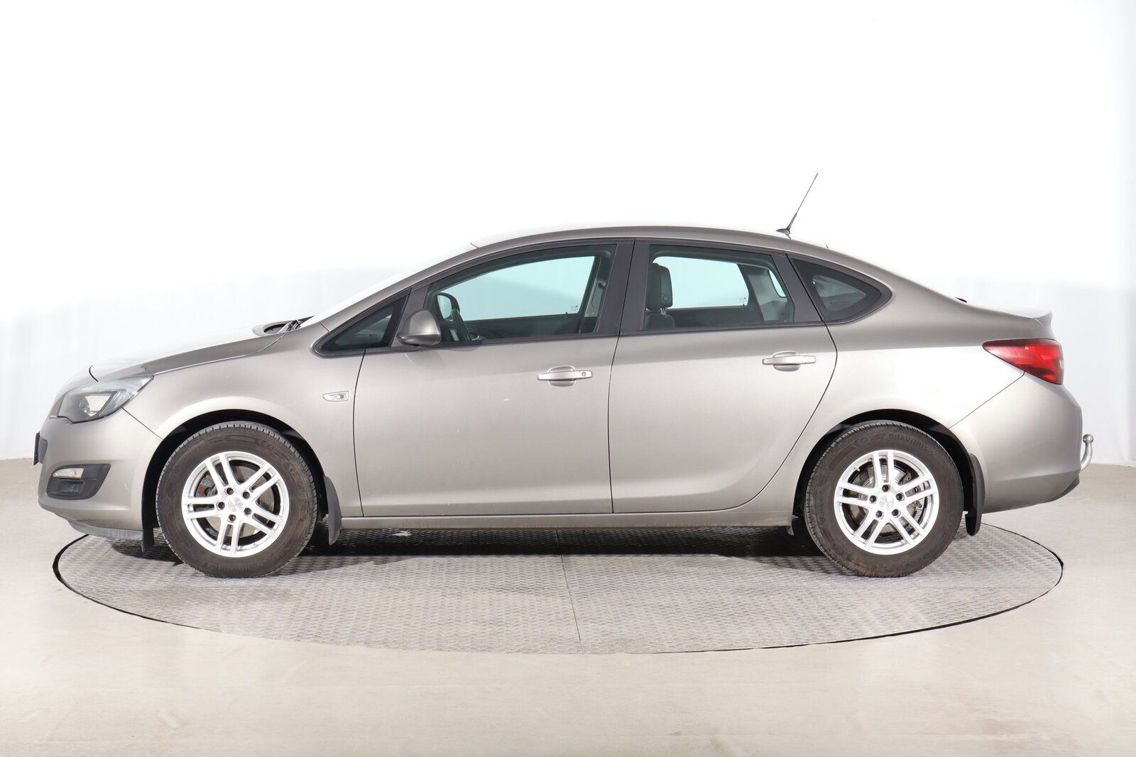 Opel Astra, 1.6 CDTI - fotka 3