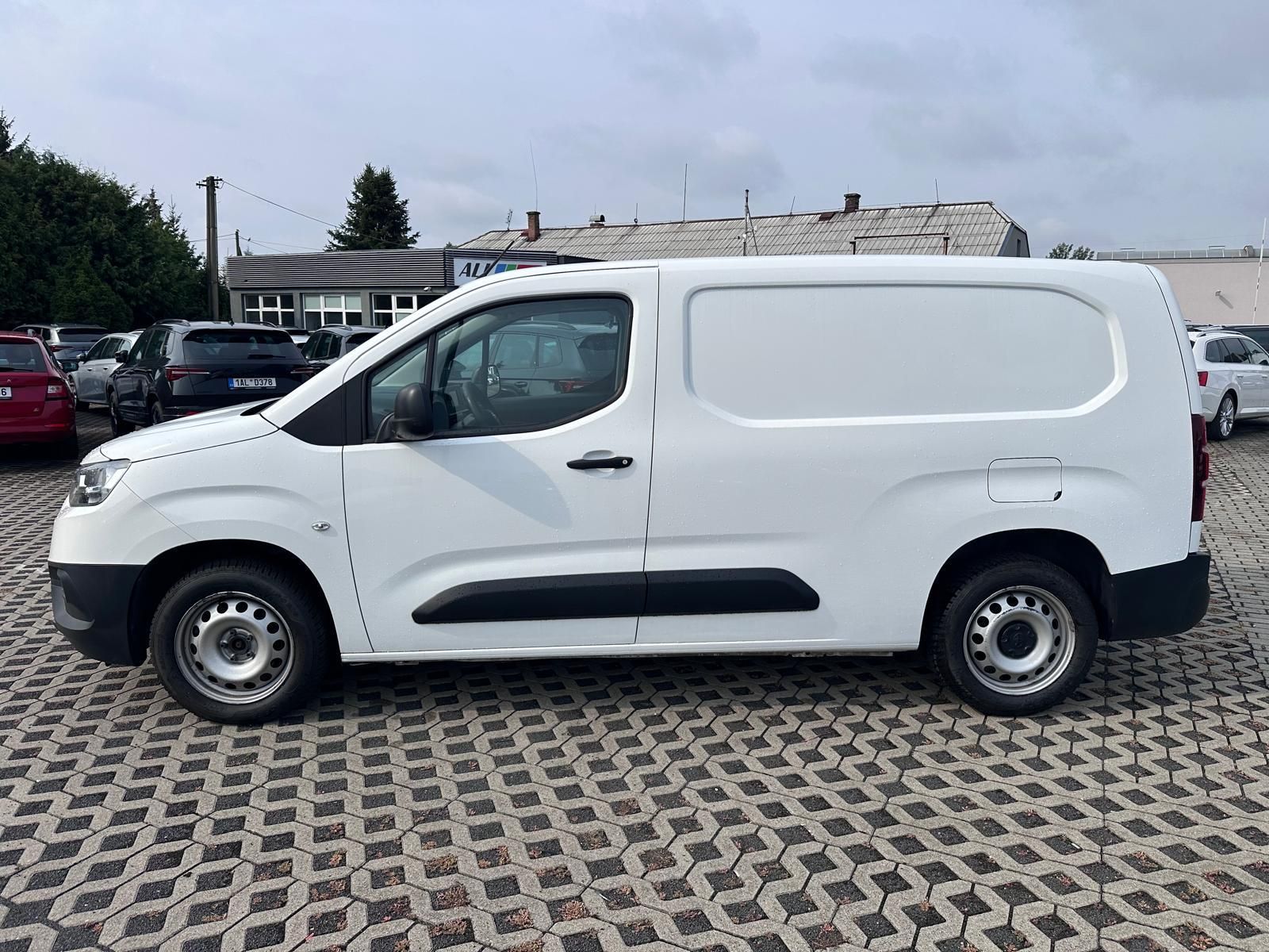 Toyota Proace City, 1.5 D 75kW - fotka 6