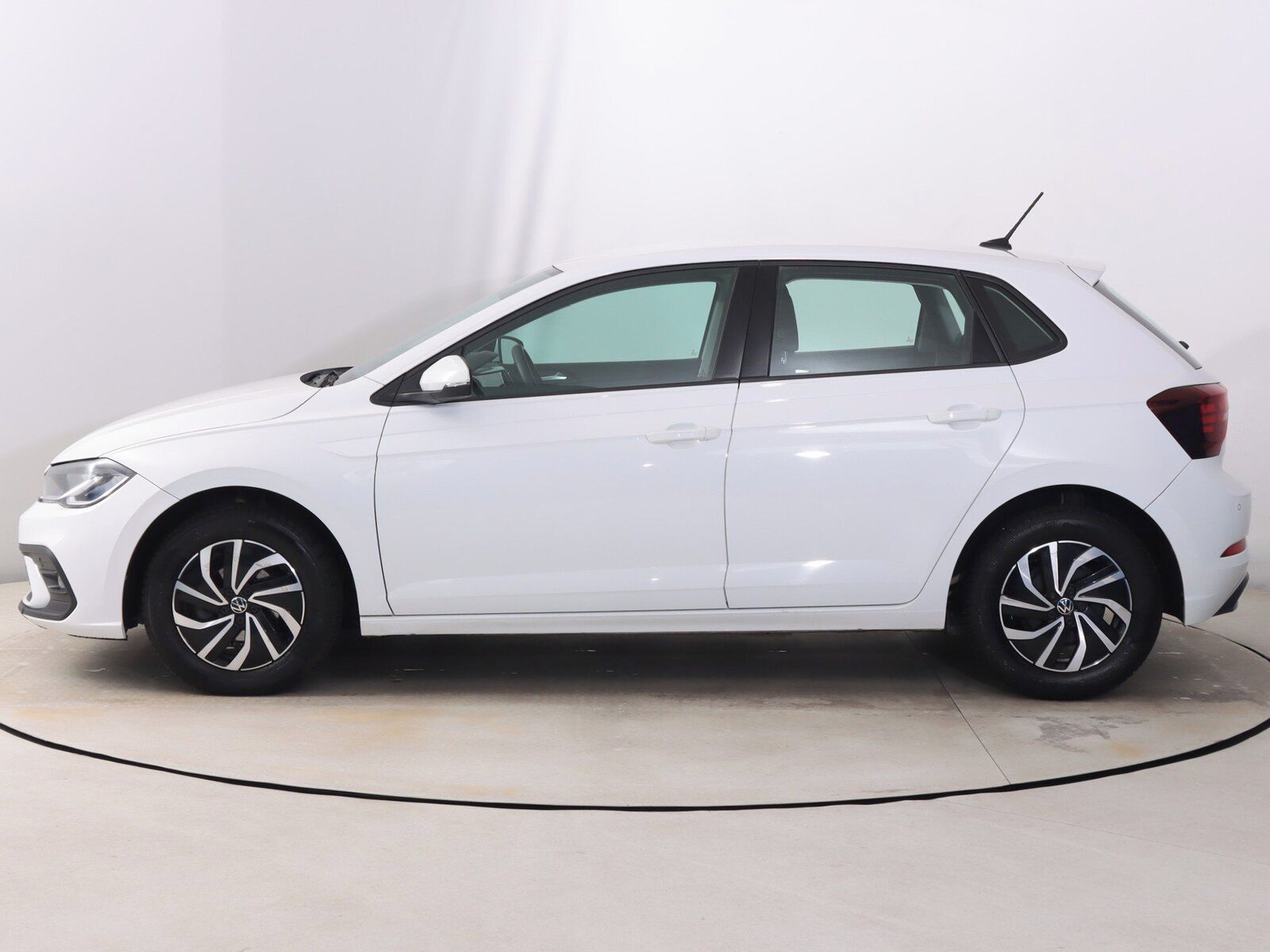 Volkswagen Polo, 1.0 TSI, Serv.kniha - fotka 3