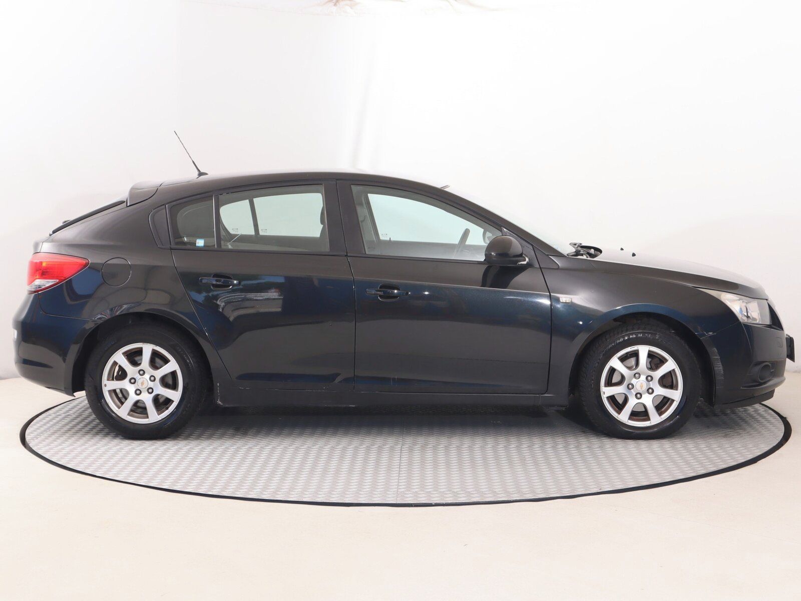 Chevrolet Cruze, 2.0 VCDi, Automat, Serv.kniha - fotka 6