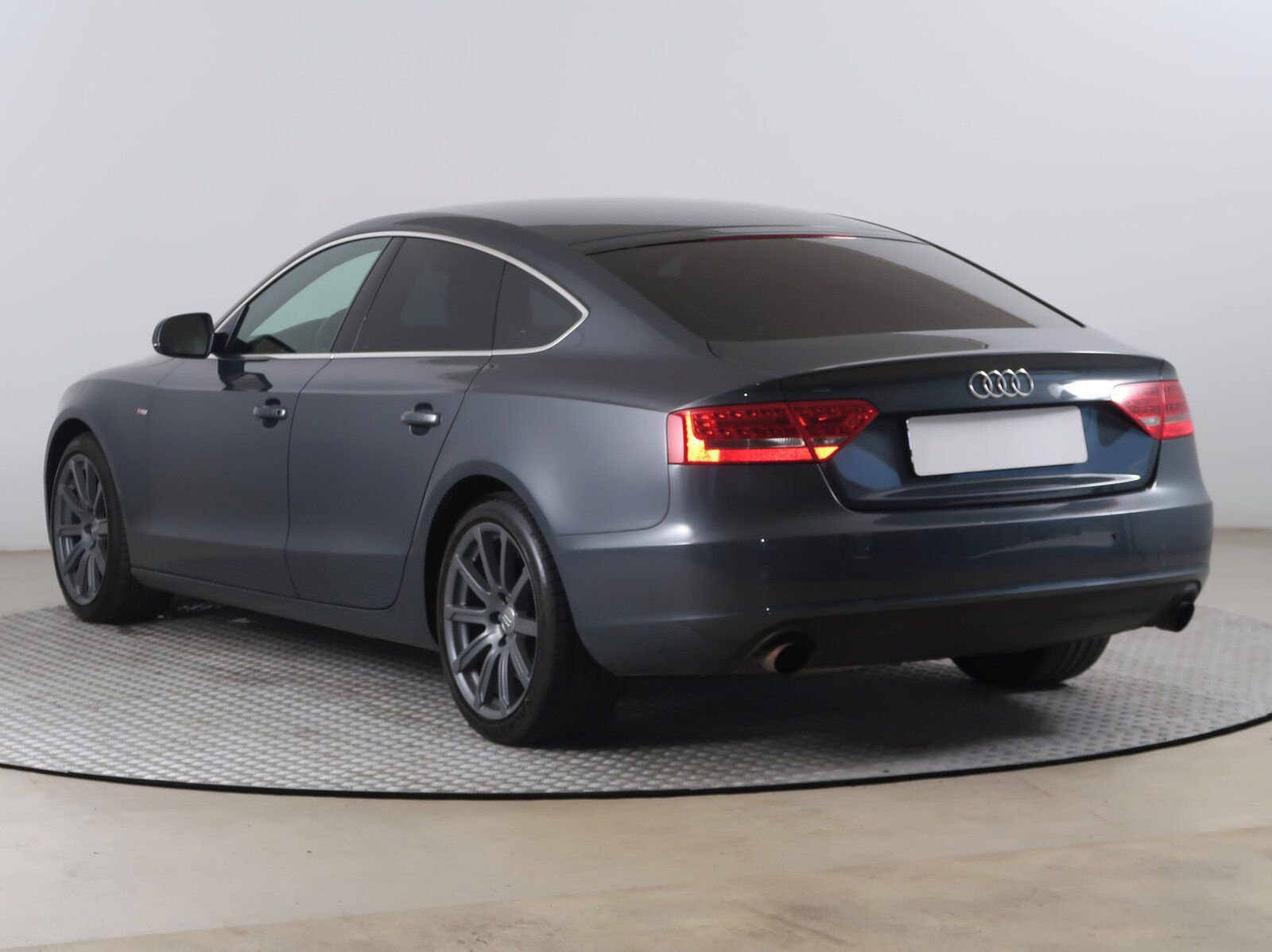 Audi A5, 2.0 TFSI, 4X4, Automat - fotka 4