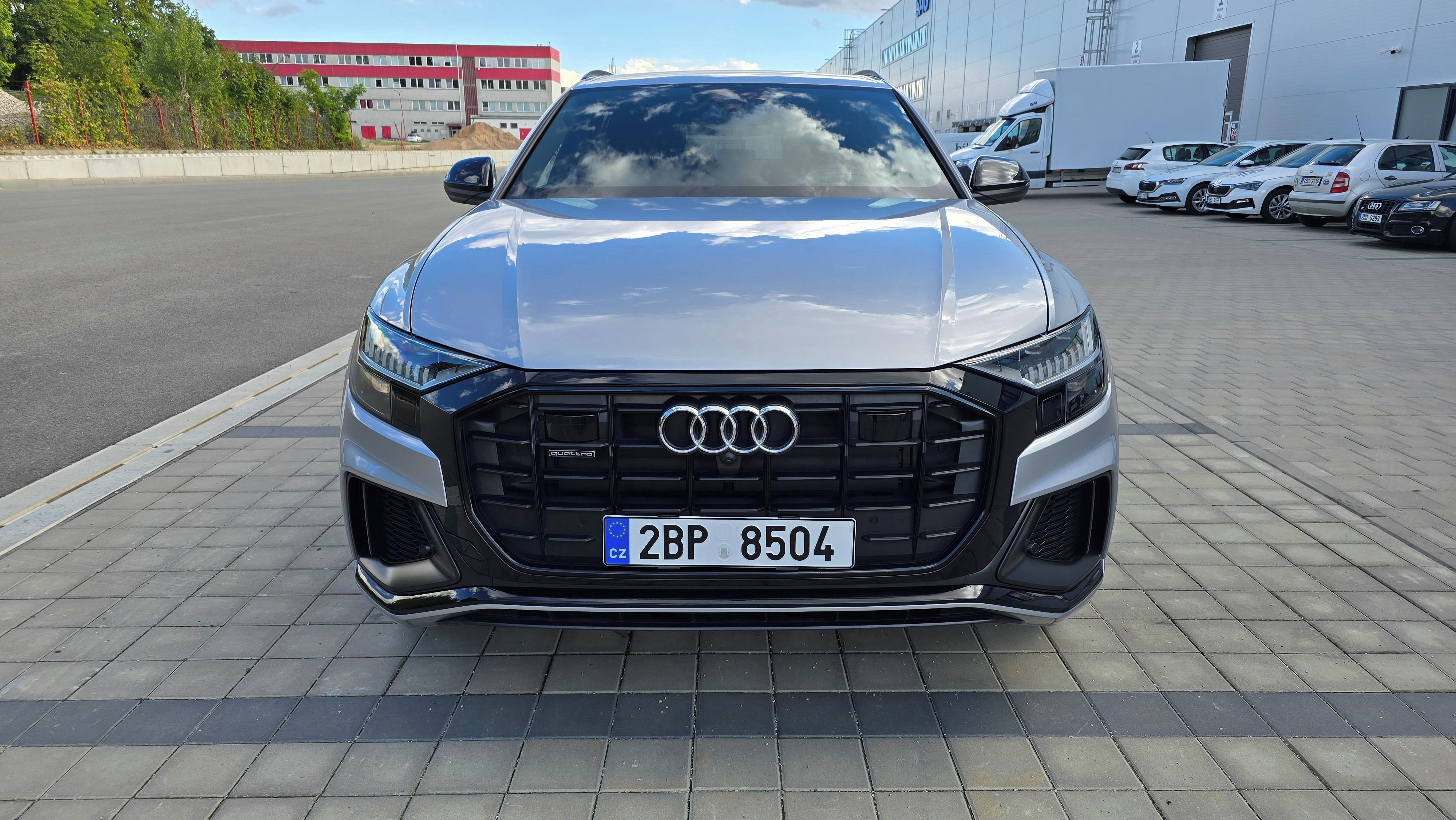 Audi Q8, 50TDI quatro, nafta 210Kw,-DPH - fotka 4