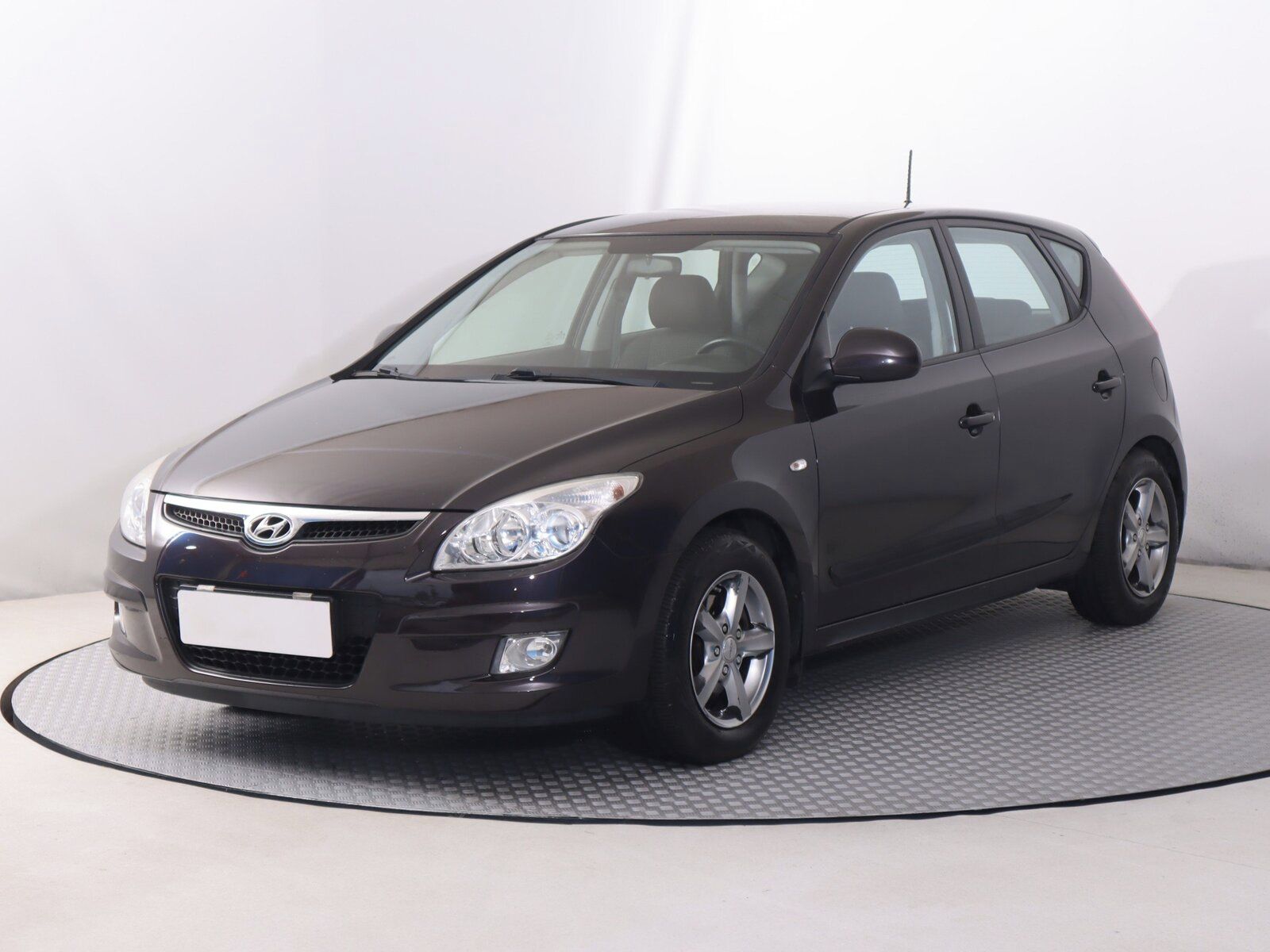 Hyundai i30, 1.4 CVVT, Serv.kniha - fotka 2