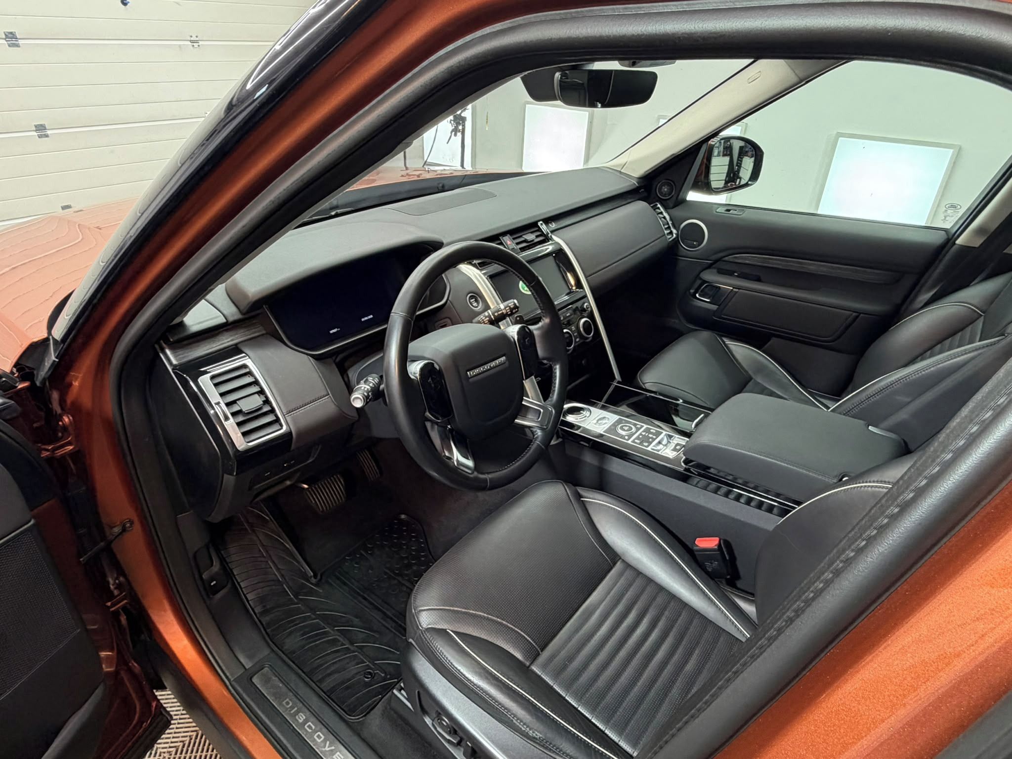 Land Rover Discovery, Disco. 5 , 3.0 SD6, 306 PS,DPH - fotka 5