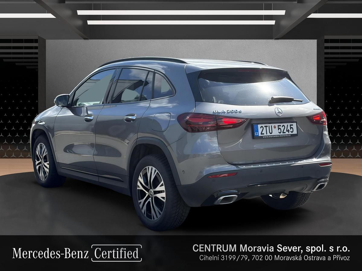 Mercedes-Benz GLA, 200d 4MATIC - fotka 3