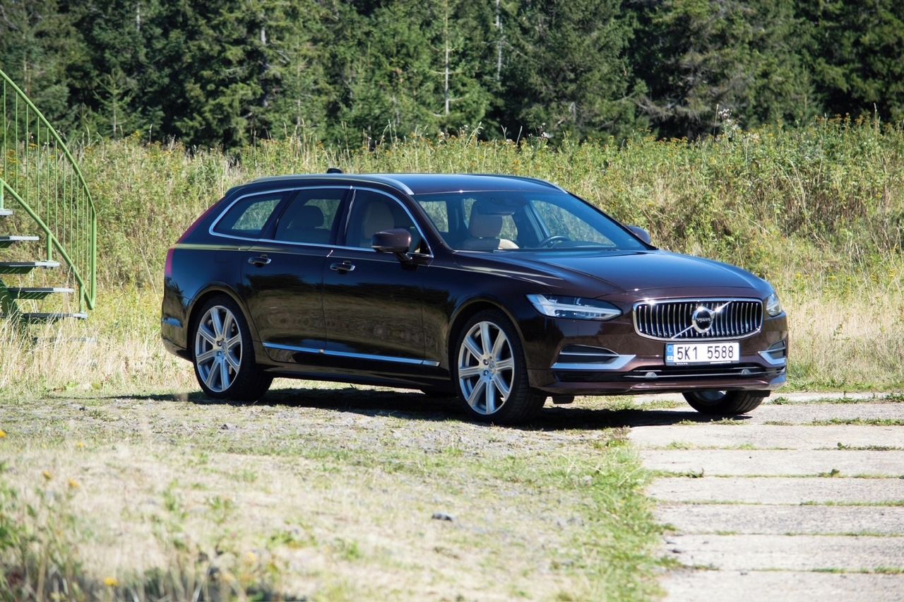 Volvo V90, D4 Inscription, model 2020,TOP - fotka 2