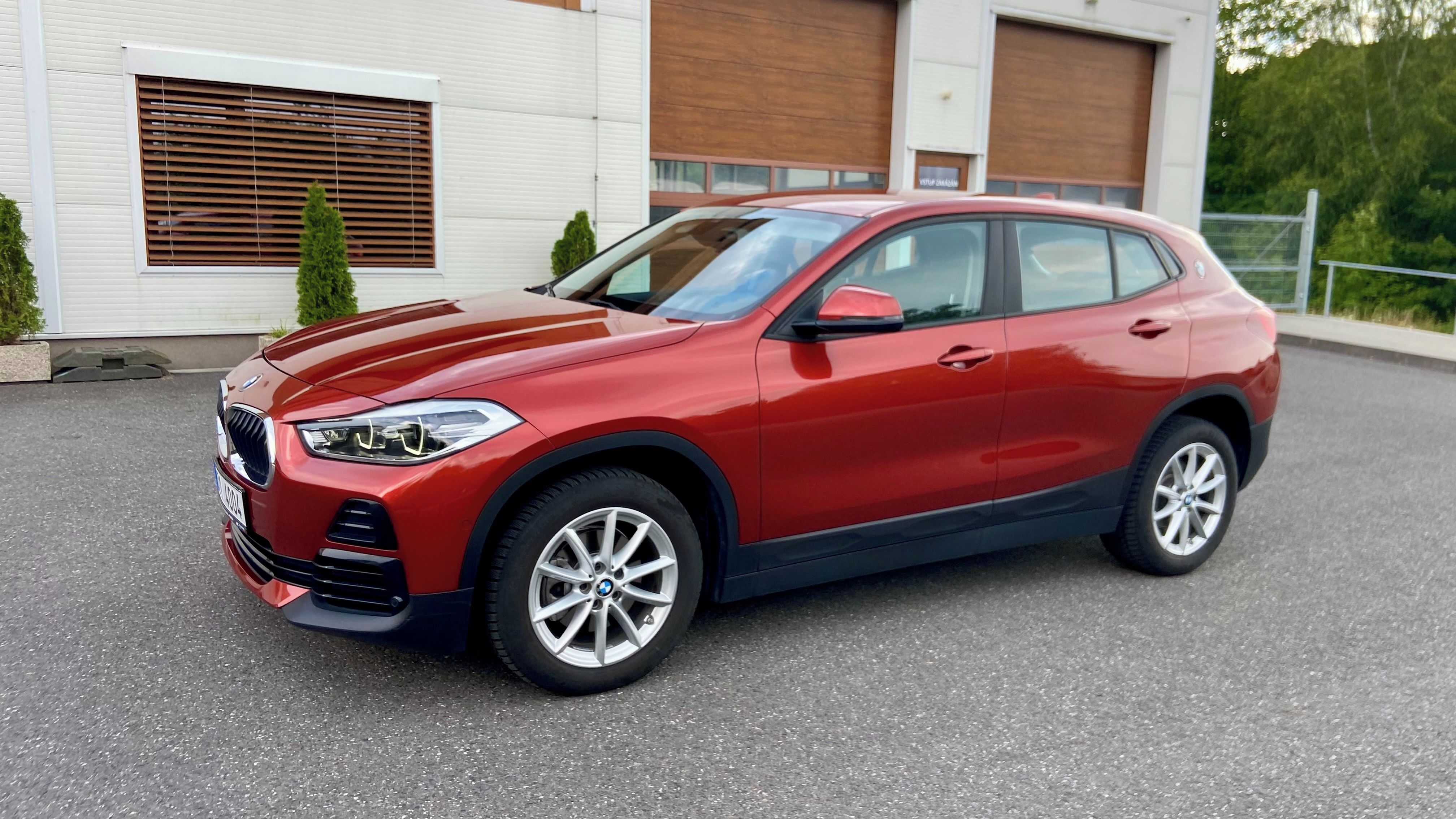 BMW X2, BMW X2 EXECUTIVE SPORT 110 KW - fotka 3