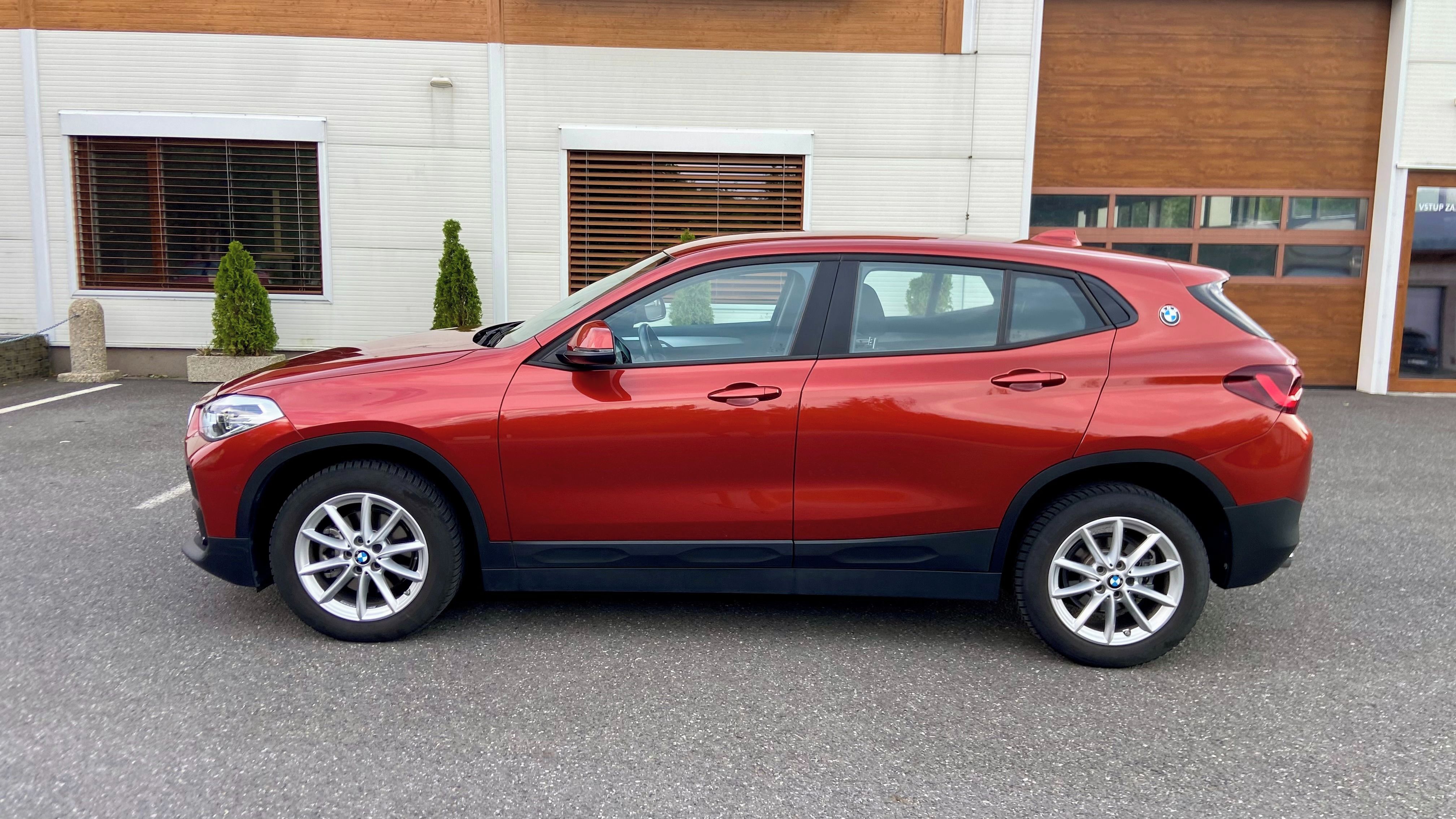 BMW X2, BMW X2 EXECUTIVE SPORT 110 KW - fotka 5