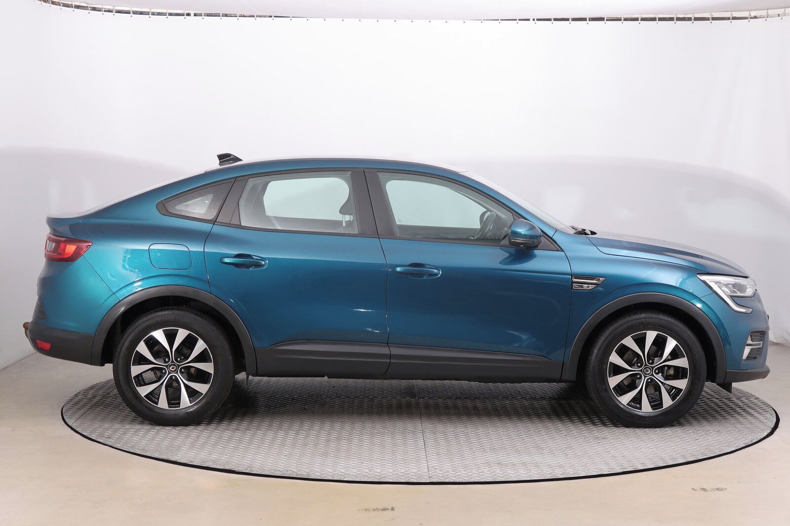 Renault Arkana, E-Tech, Zen, Automat, ČR,1.maj - fotka 6
