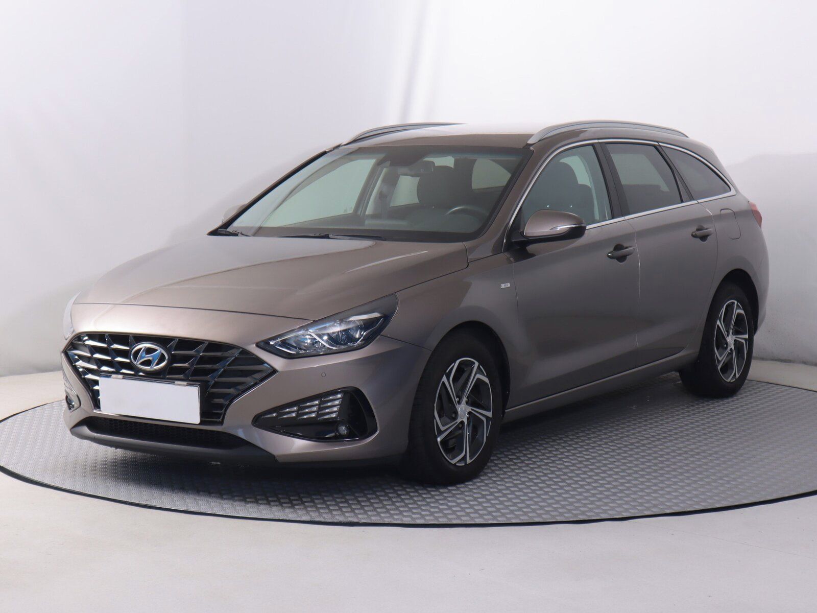 Hyundai i30, 1.5 T-GDI MHEV, Automat - fotka 2