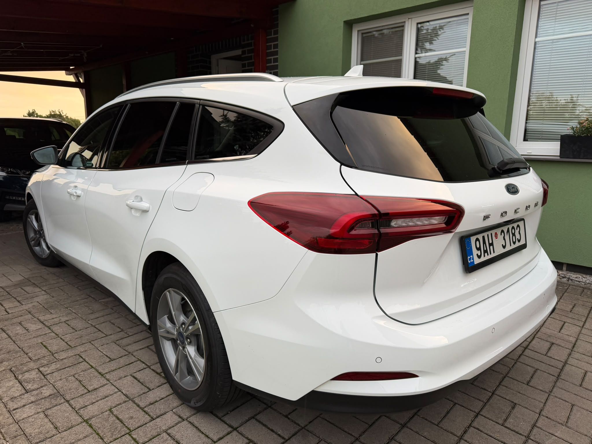 Ford Focus, 1,5-88kw,Titanium,1.maj,CZ,DPH - fotka 6