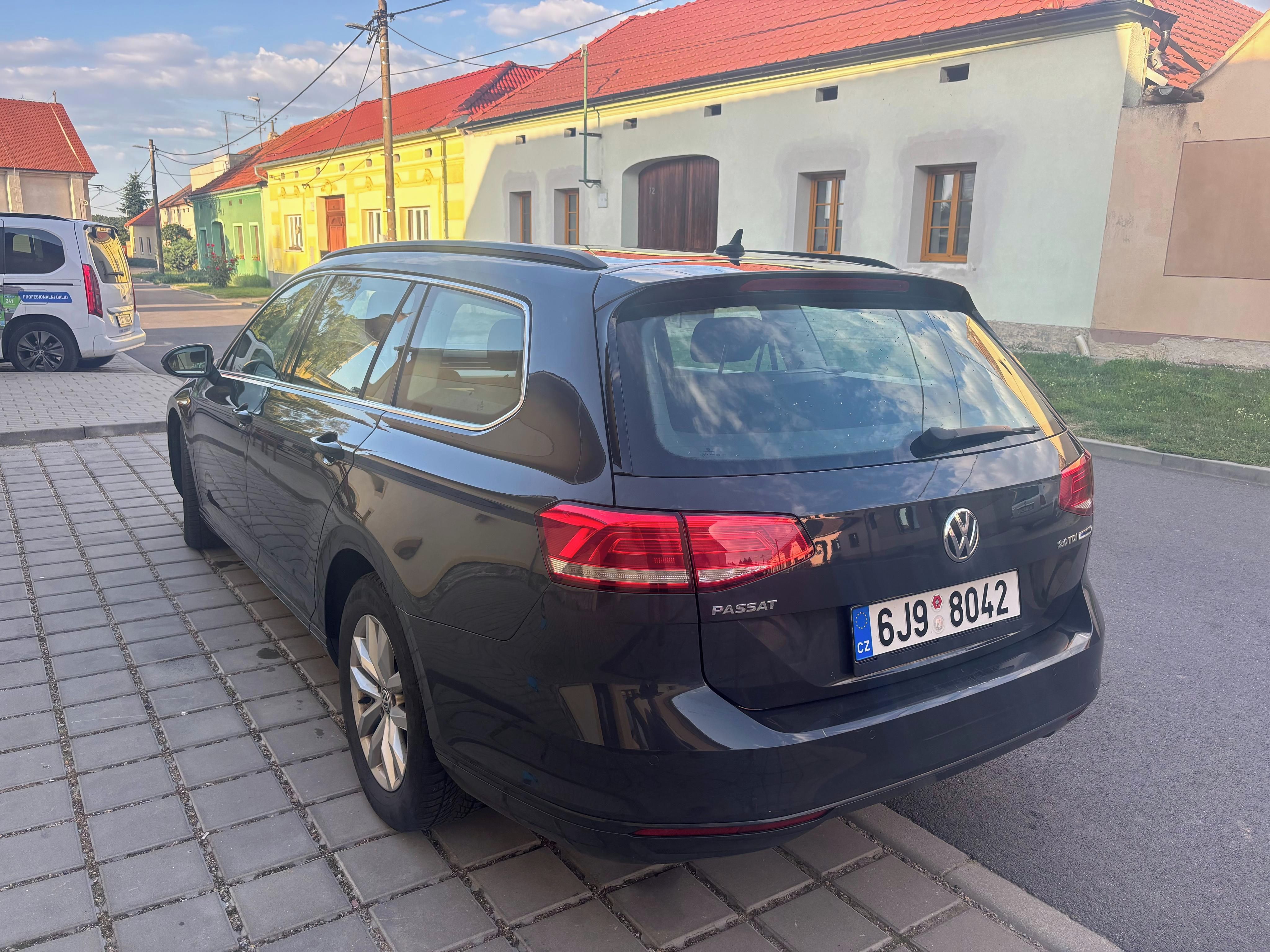 Volkswagen Passat, Volkswagen Passat, 2,0 TDI - fotka 6
