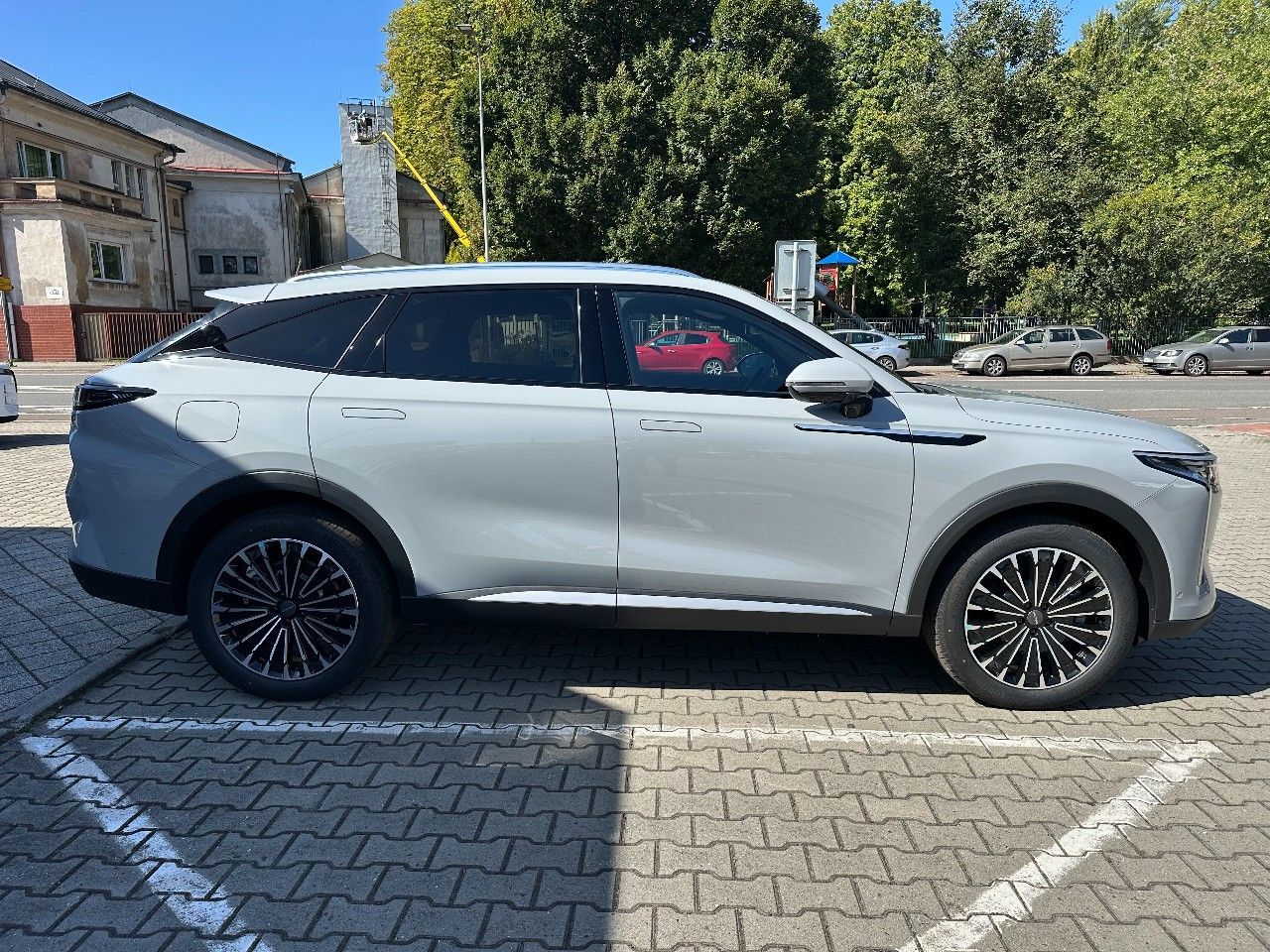 Omoda 9, Premium 1.5 PHEV 35kW AWD AT, - fotka 4