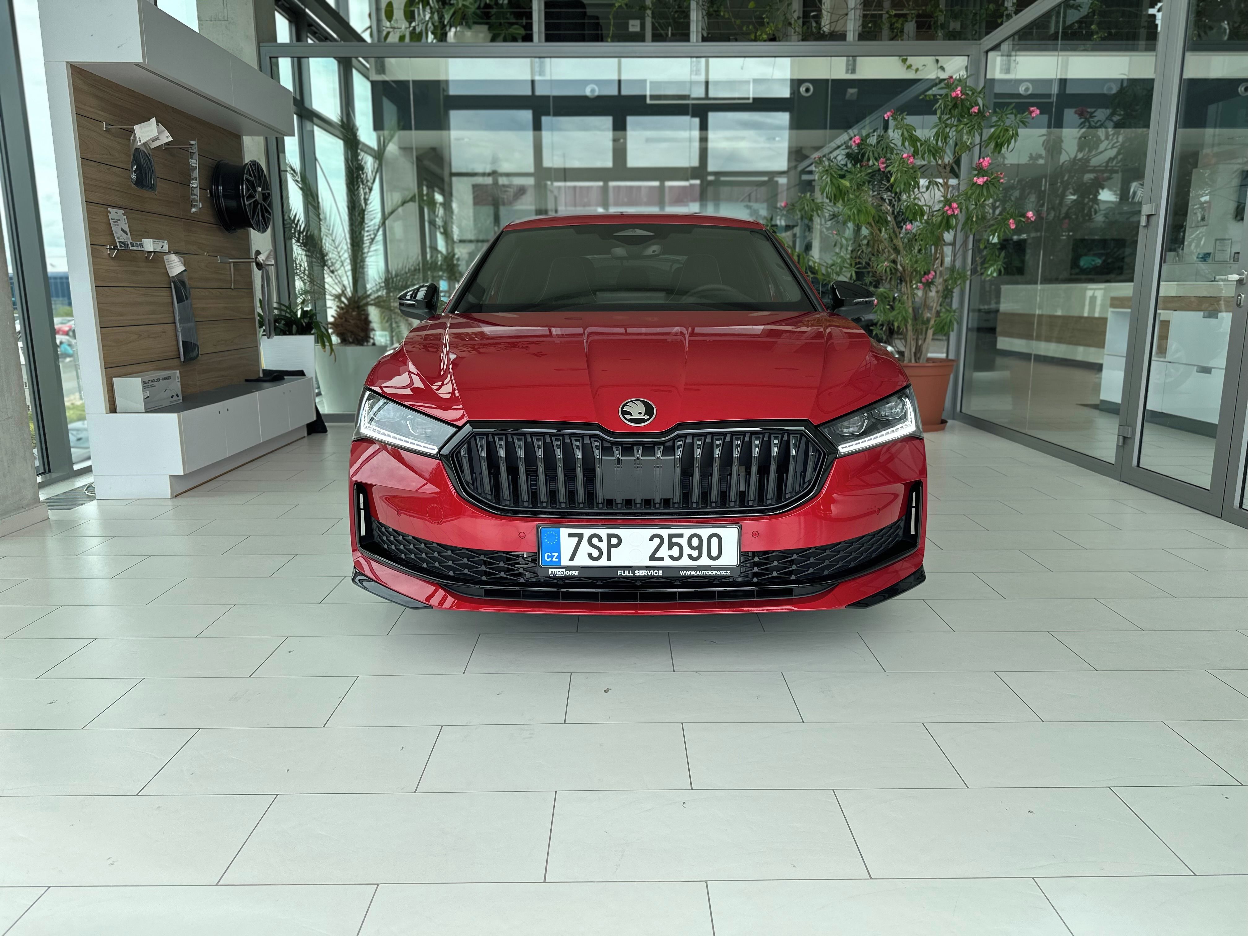 Škoda Superb, Sportline 2,0 TDI 142 kW 4x4 - fotka 2