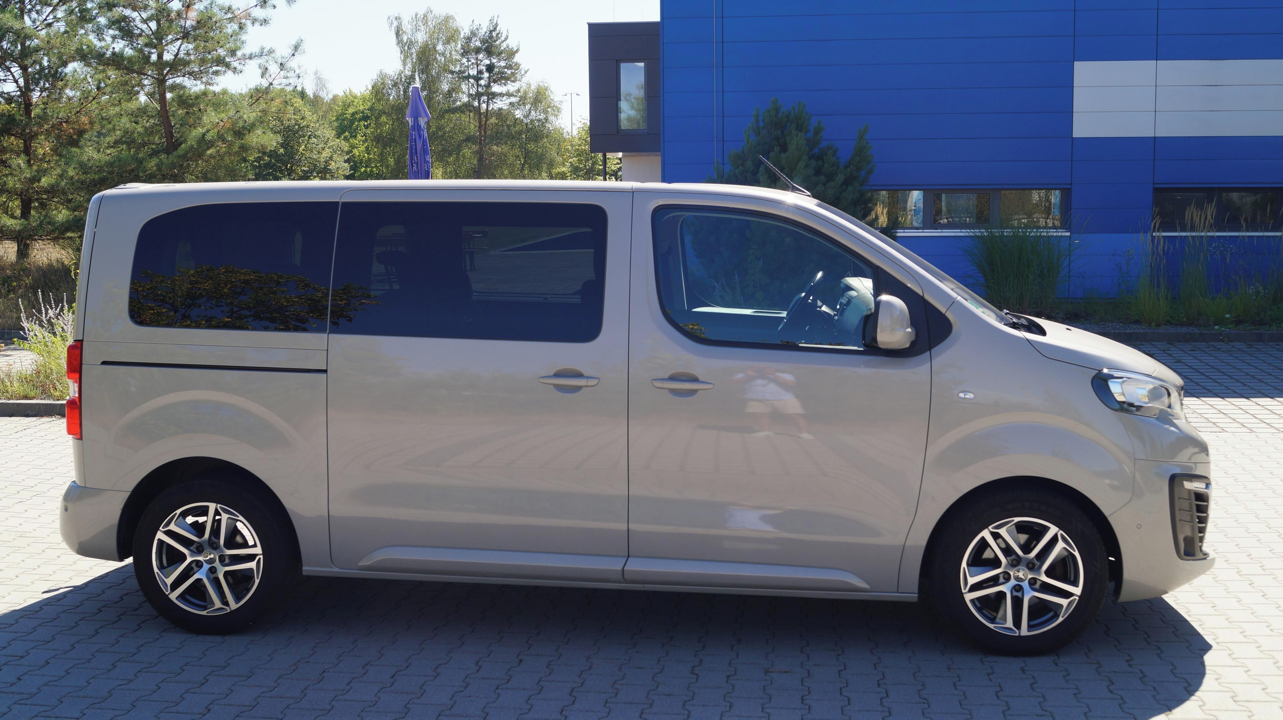 Peugeot Traveller, Traveller BlueHDi 150 S&S - fotka 2