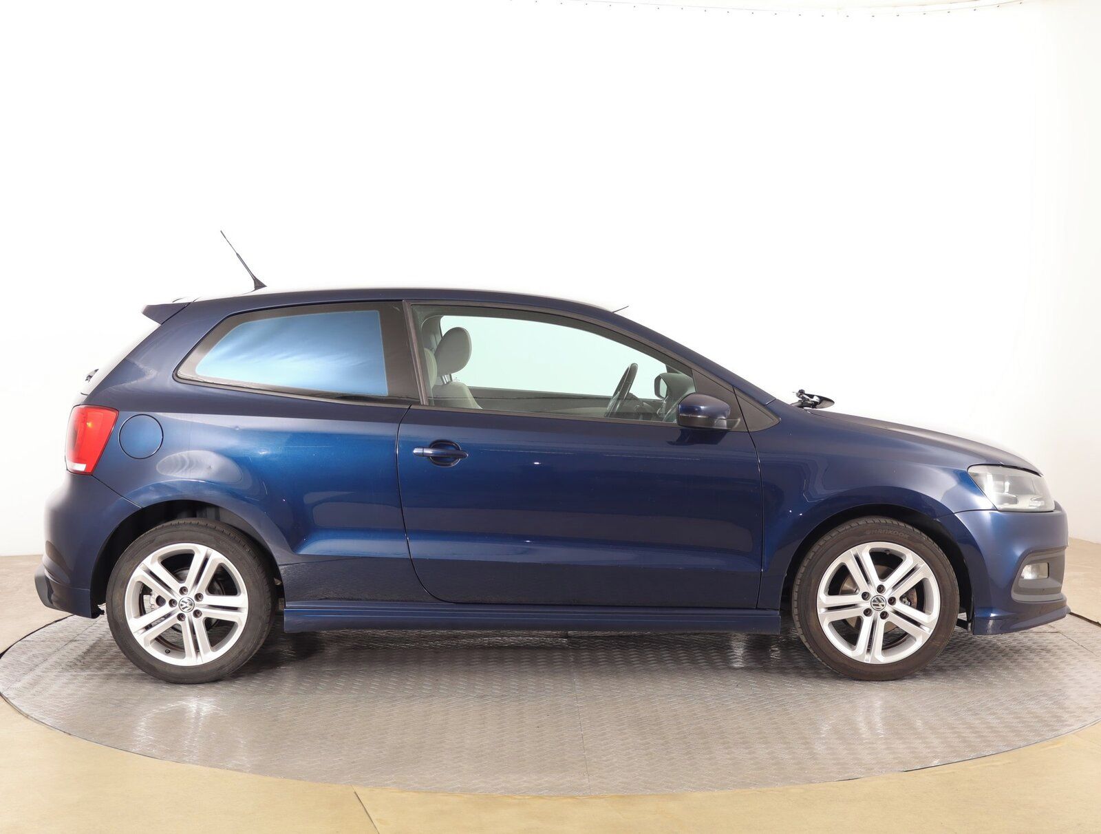Volkswagen Polo, 1.2 TSI, Serv.kniha - fotka 6