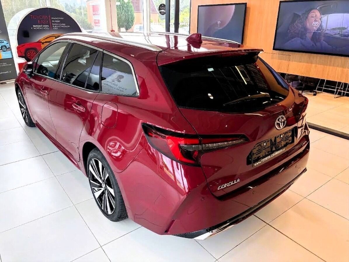 Toyota Corolla, 1,8   TS Style HEV - fotka 5