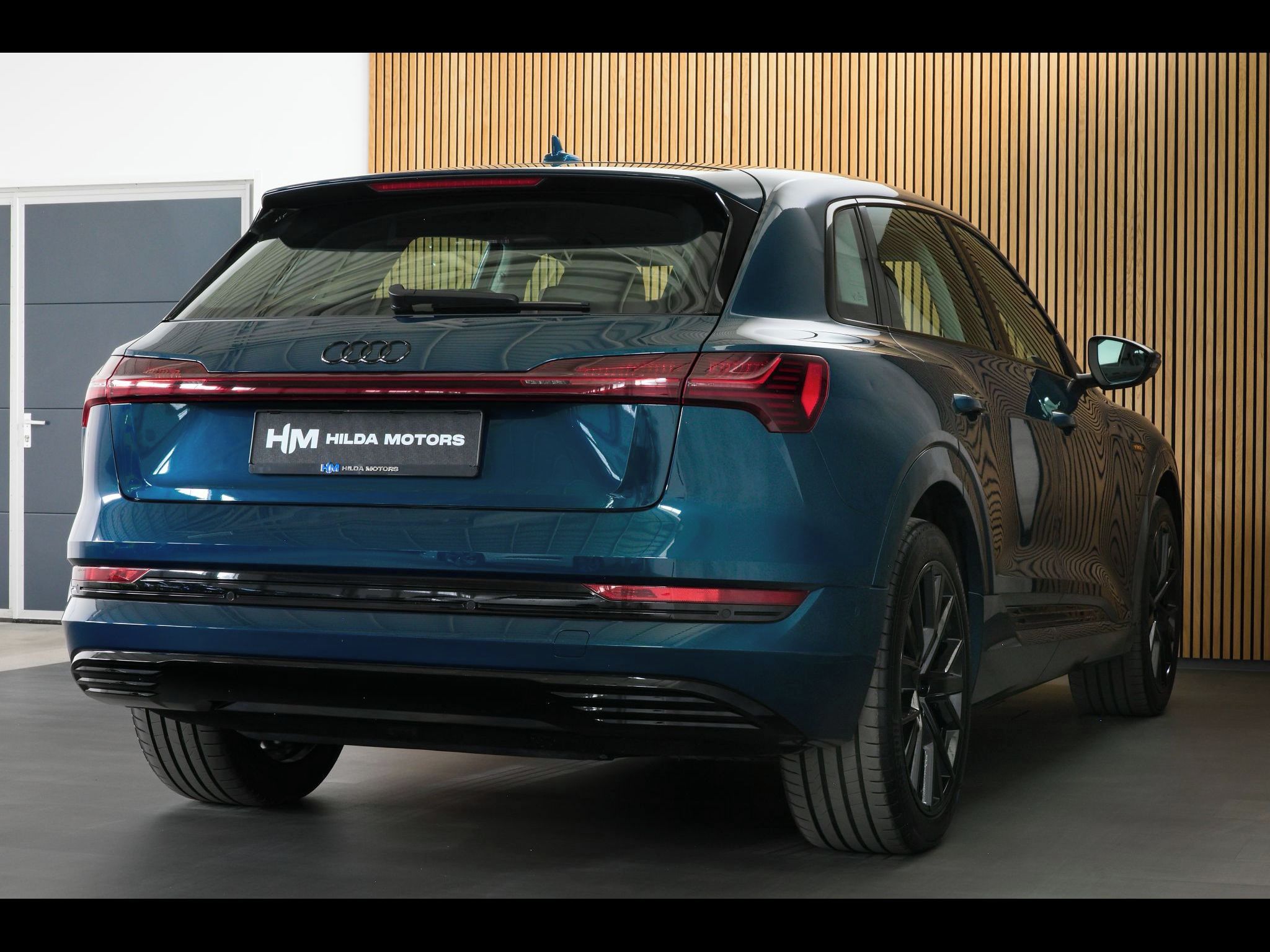 Audi e-tron, 55 300kW Kessy ACC HUD ZÁRUKA - fotka 5