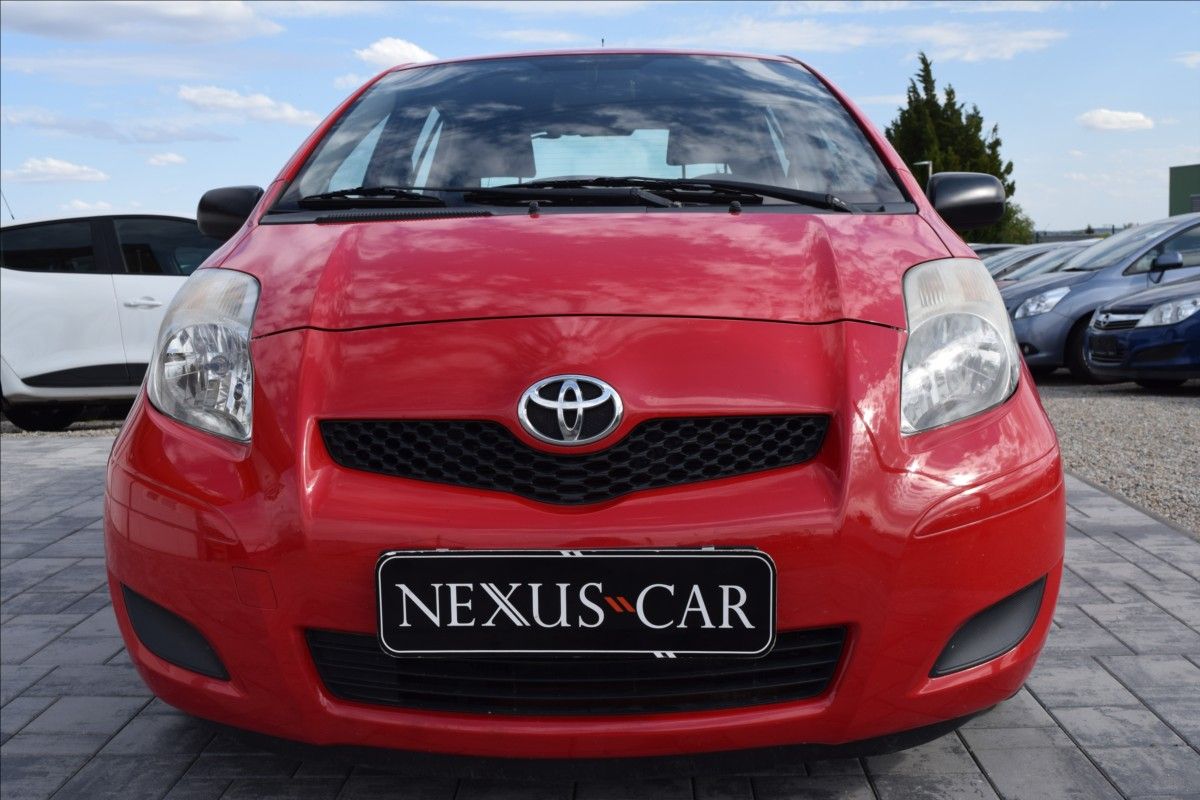 Toyota Yaris, 1,0 i 51KW ZAD. PARK. SENZORY - fotka 2
