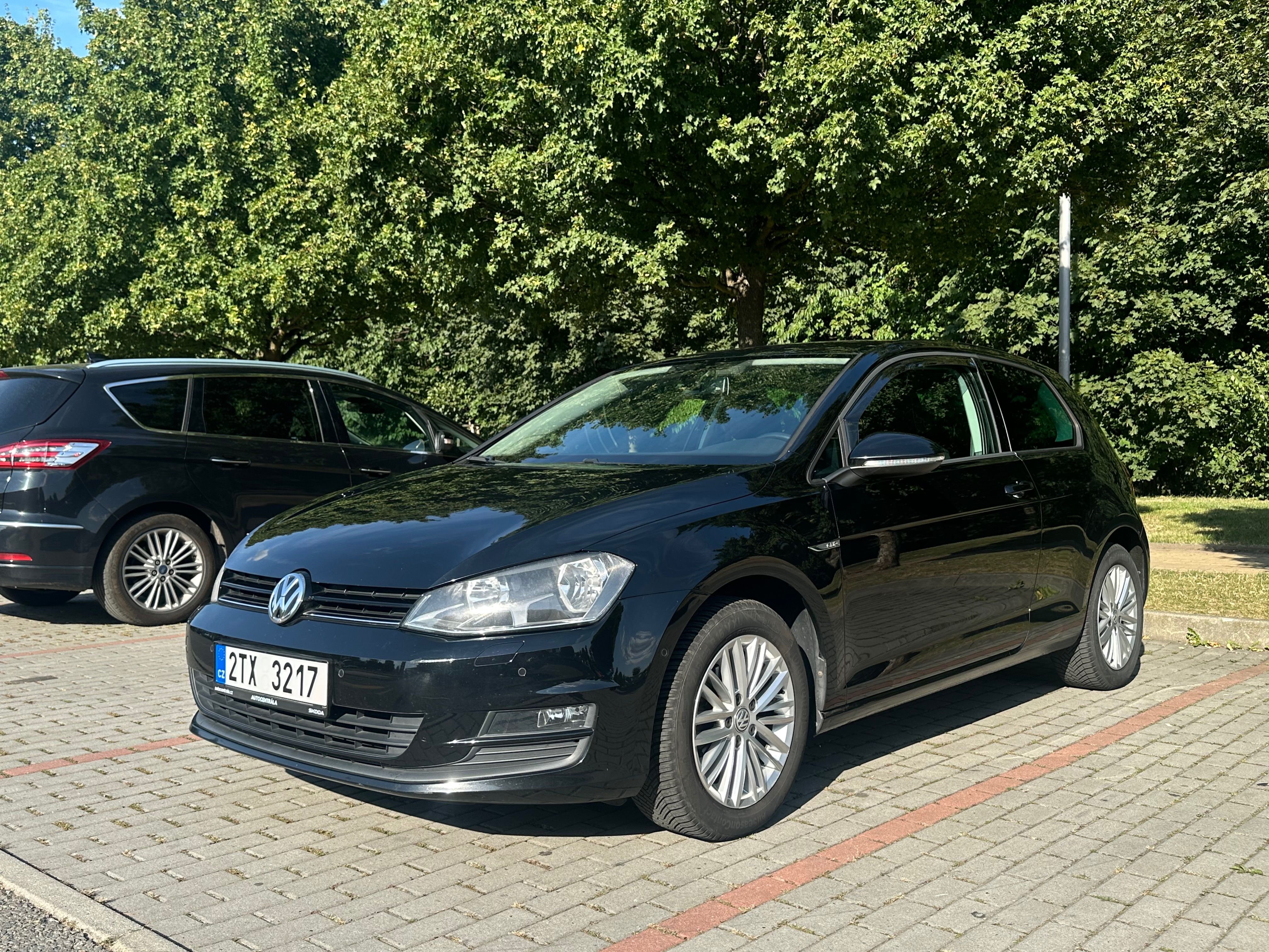Volkswagen Golf, Prodám VW Golf VII CUP 1.2 TSI - fotka 6