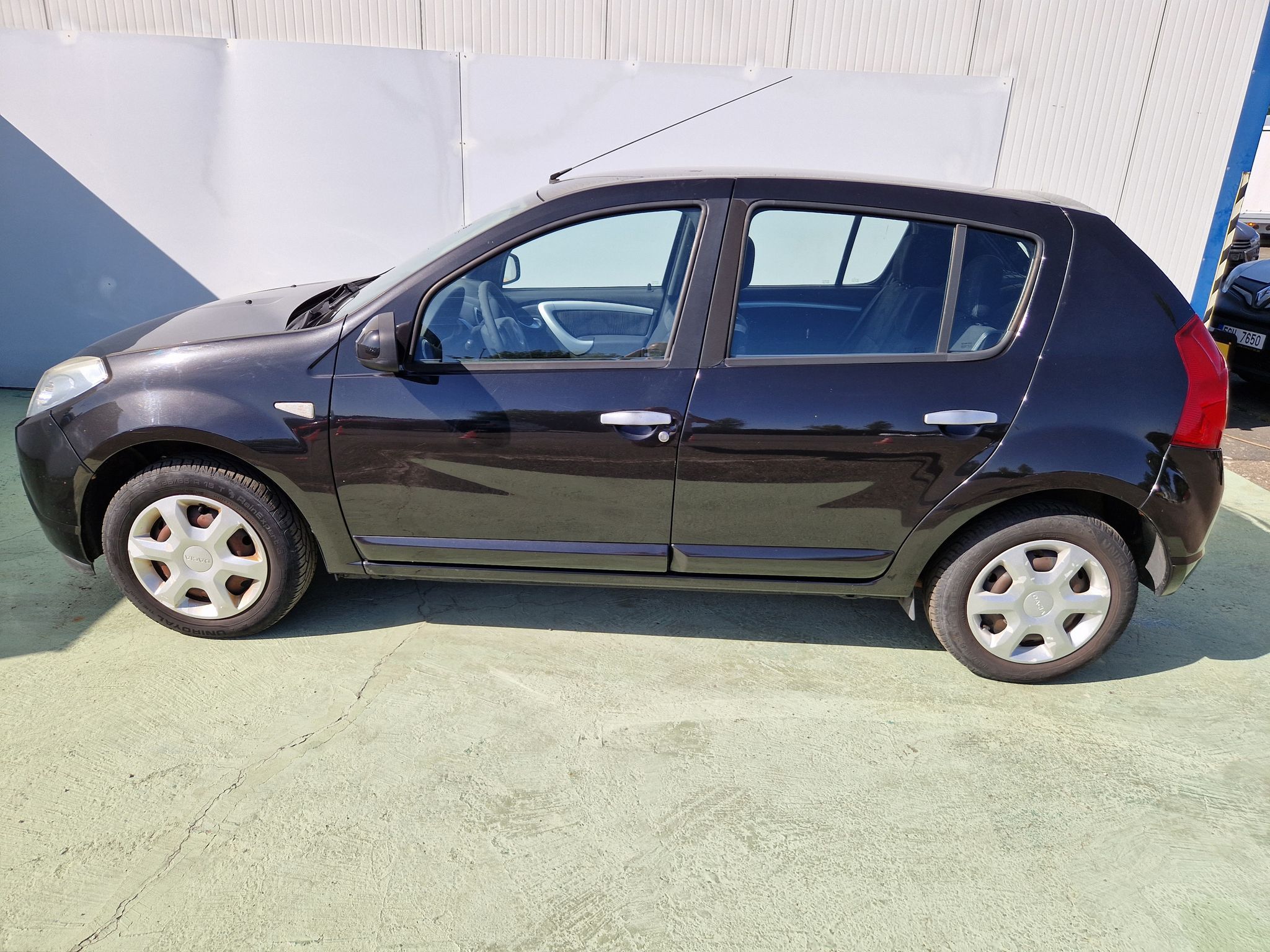 Dacia Sandero, Laureate 1.4, Klima - fotka 6