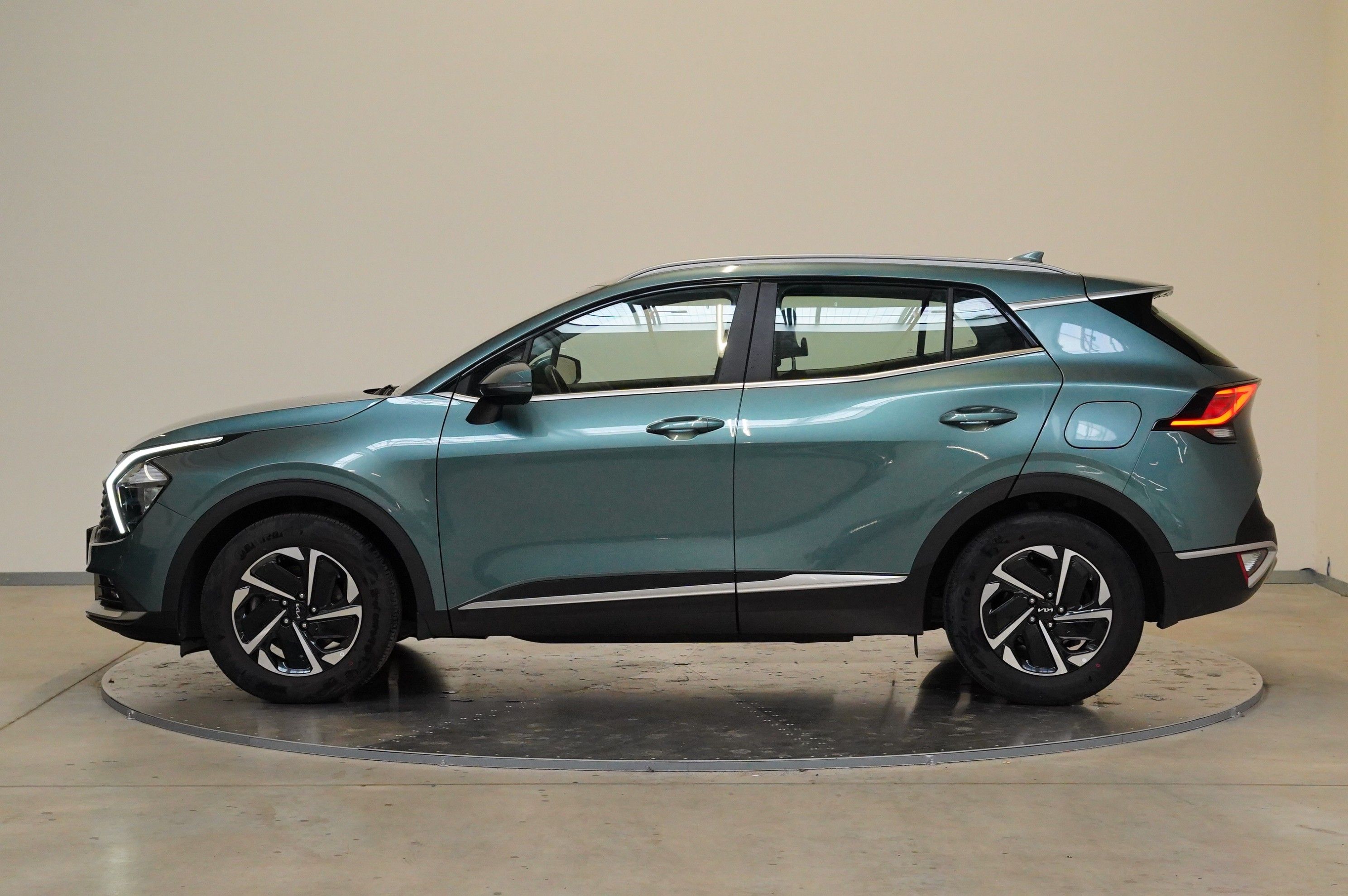 Kia Sportage, 1.6 T-GDI MHEV 110kW Exclusive - fotka 3