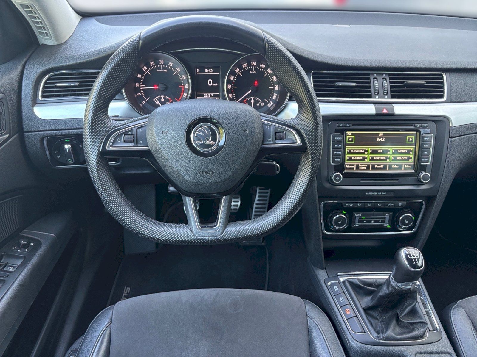 Škoda Superb, Combi 2,0 TDI / 125 kW Ambitio - fotka 5