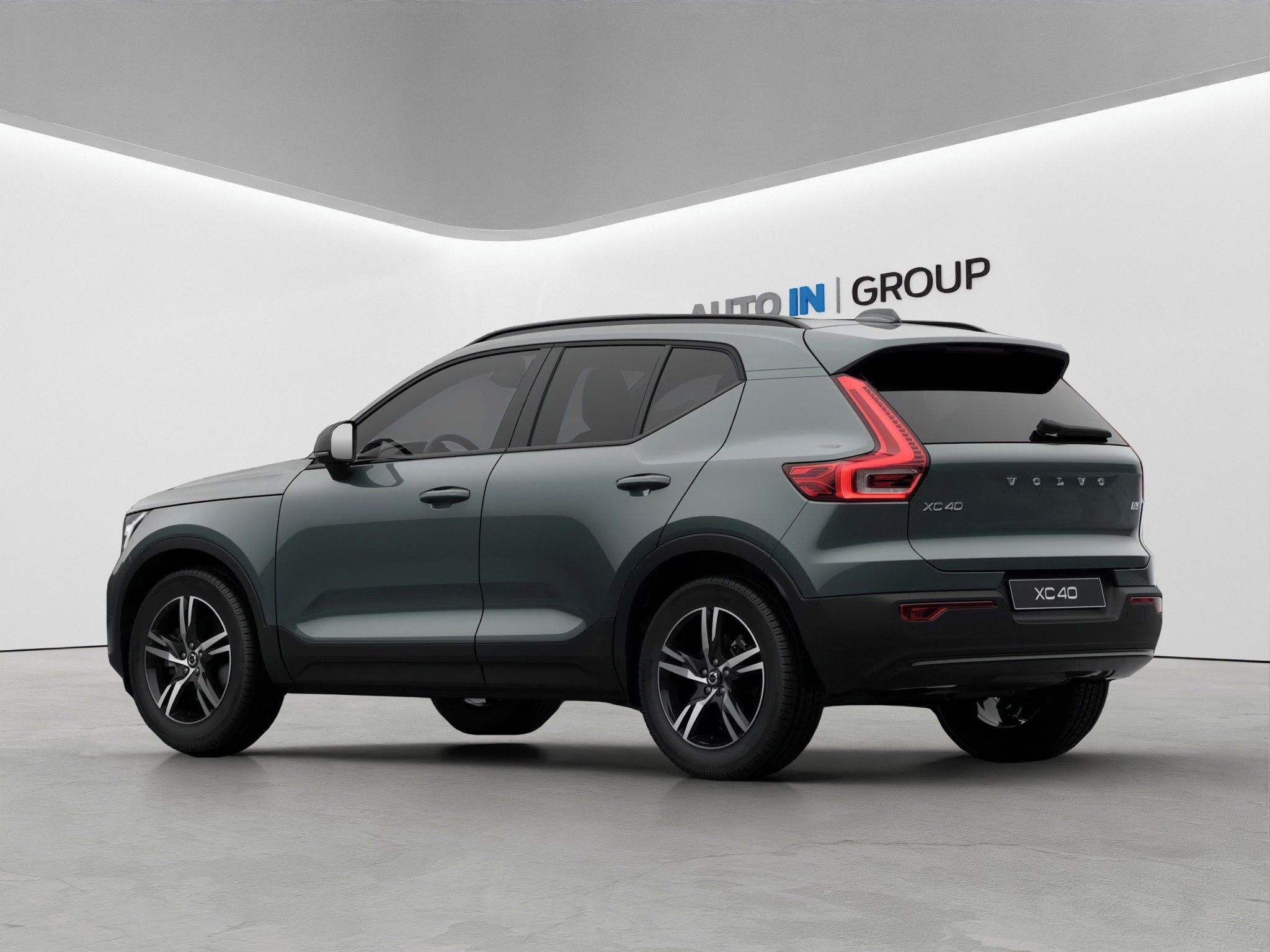 Volvo XC40, DARK B3 PLUS FWD,360°KAMERA - fotka 4