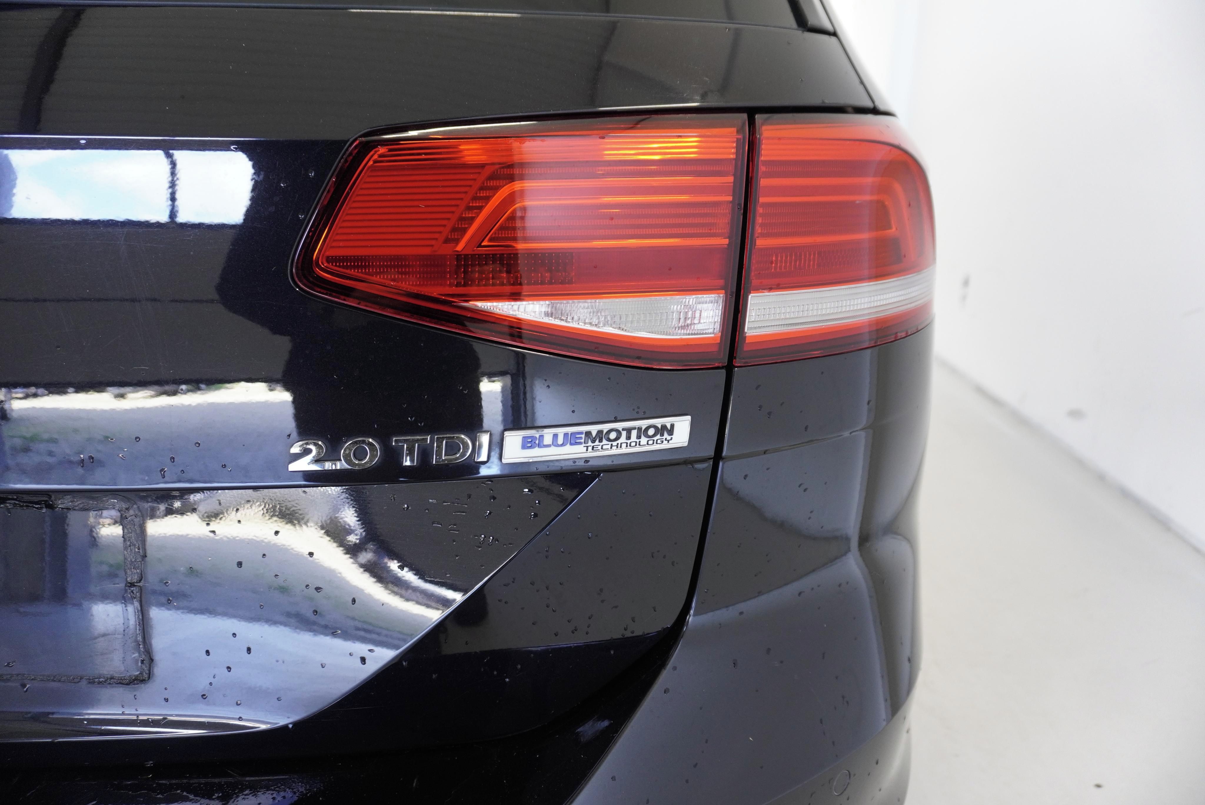 Volkswagen Passat, 2.0TDi, HIGHLINE, DSG - fotka 5