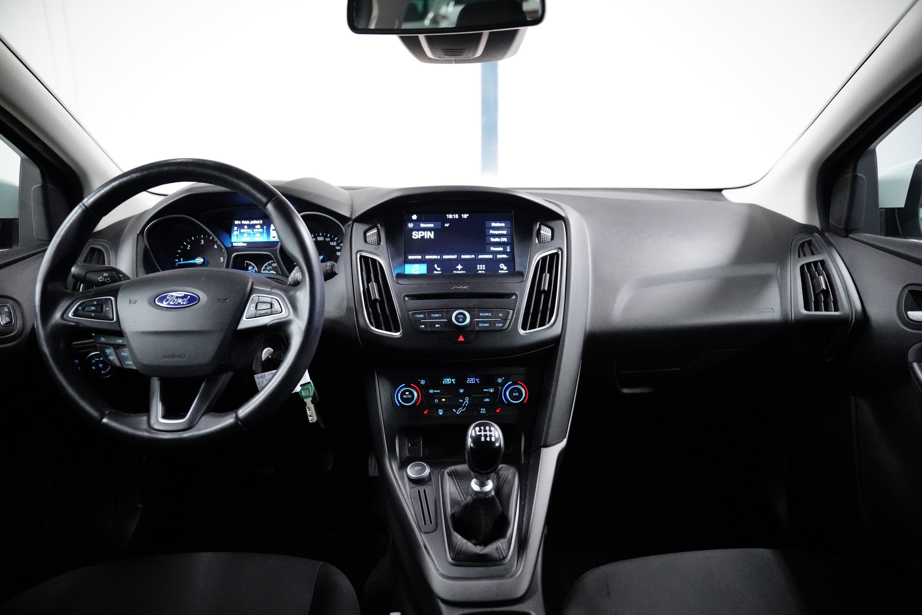 Ford Focus, 1.5 TDCi 70 kW Trend - fotka 5