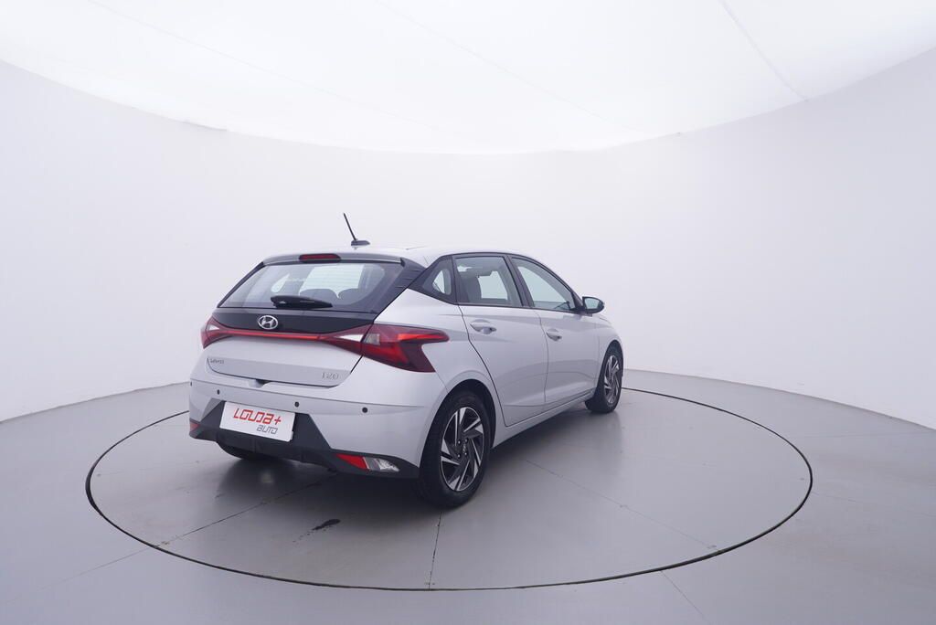 Hyundai i20, 1.2 1.2i 62 kW - fotka 5