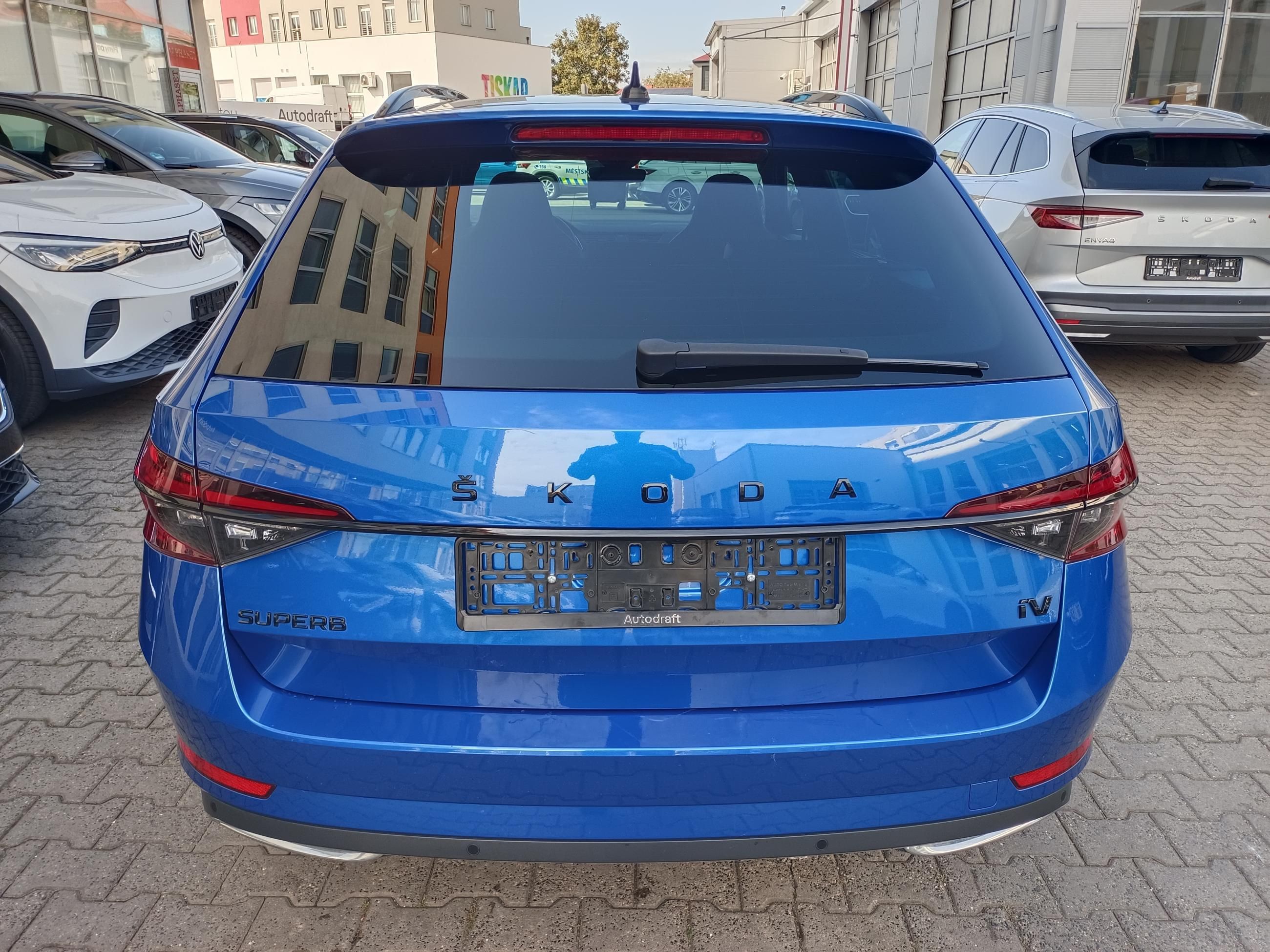 Škoda Superb, Sportline 1.4 TSI 160kW DSG - fotka 6
