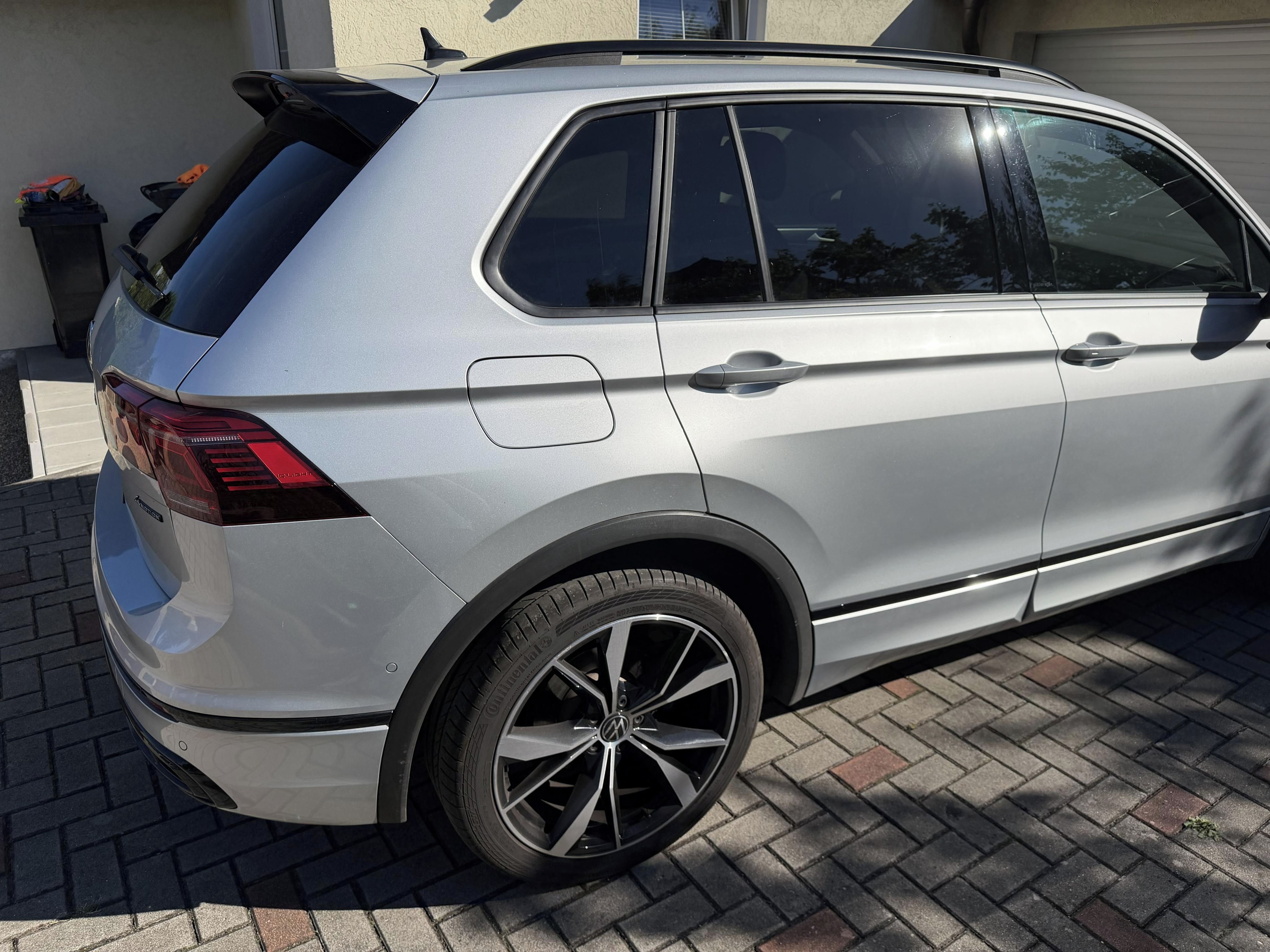 Volkswagen Tiguan, R-Line,Tažné,N.Topení,Top stav - fotka 5