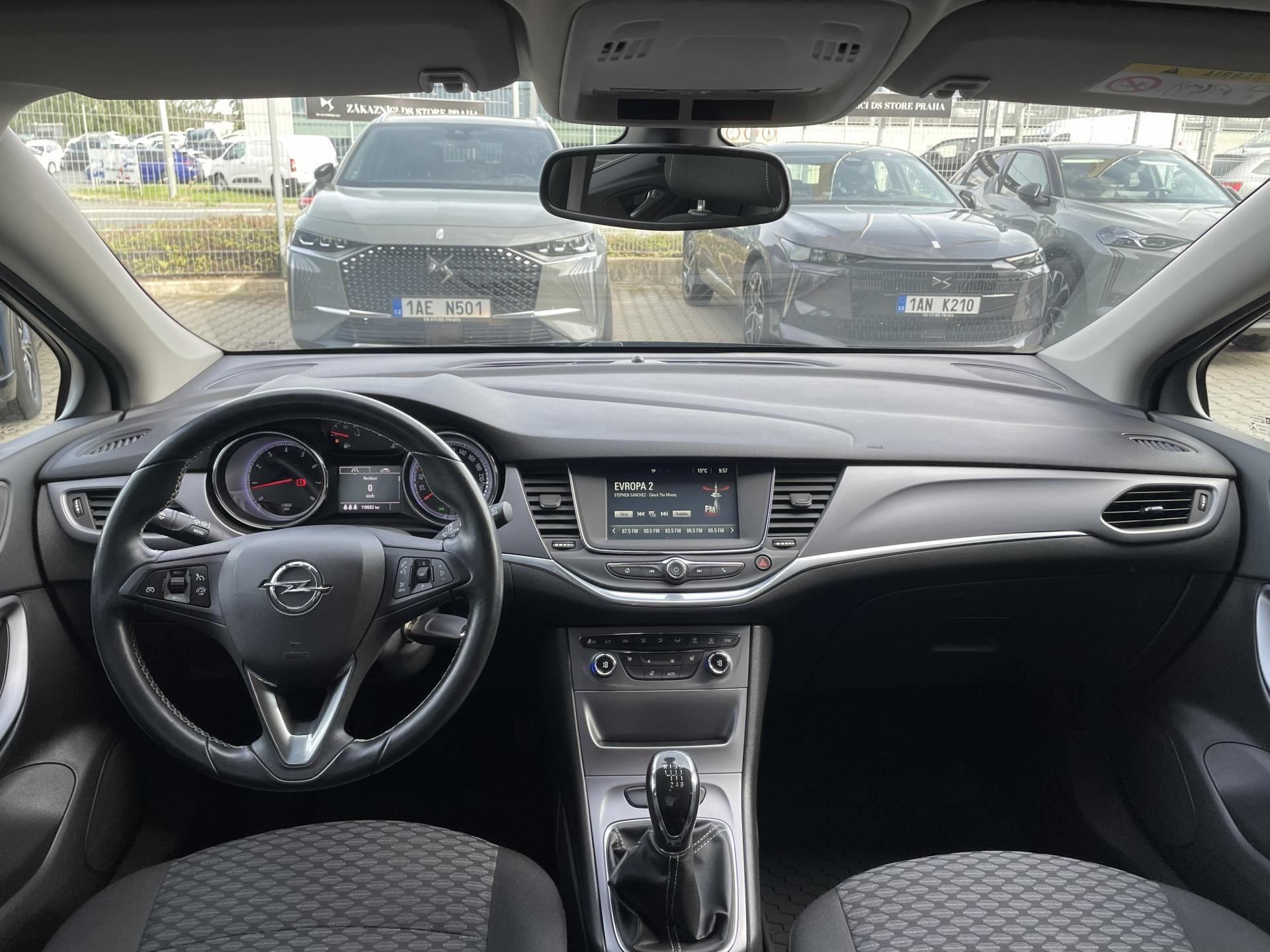 Opel Astra, ENJOY 1.4 TURBO 92 kW - fotka 2