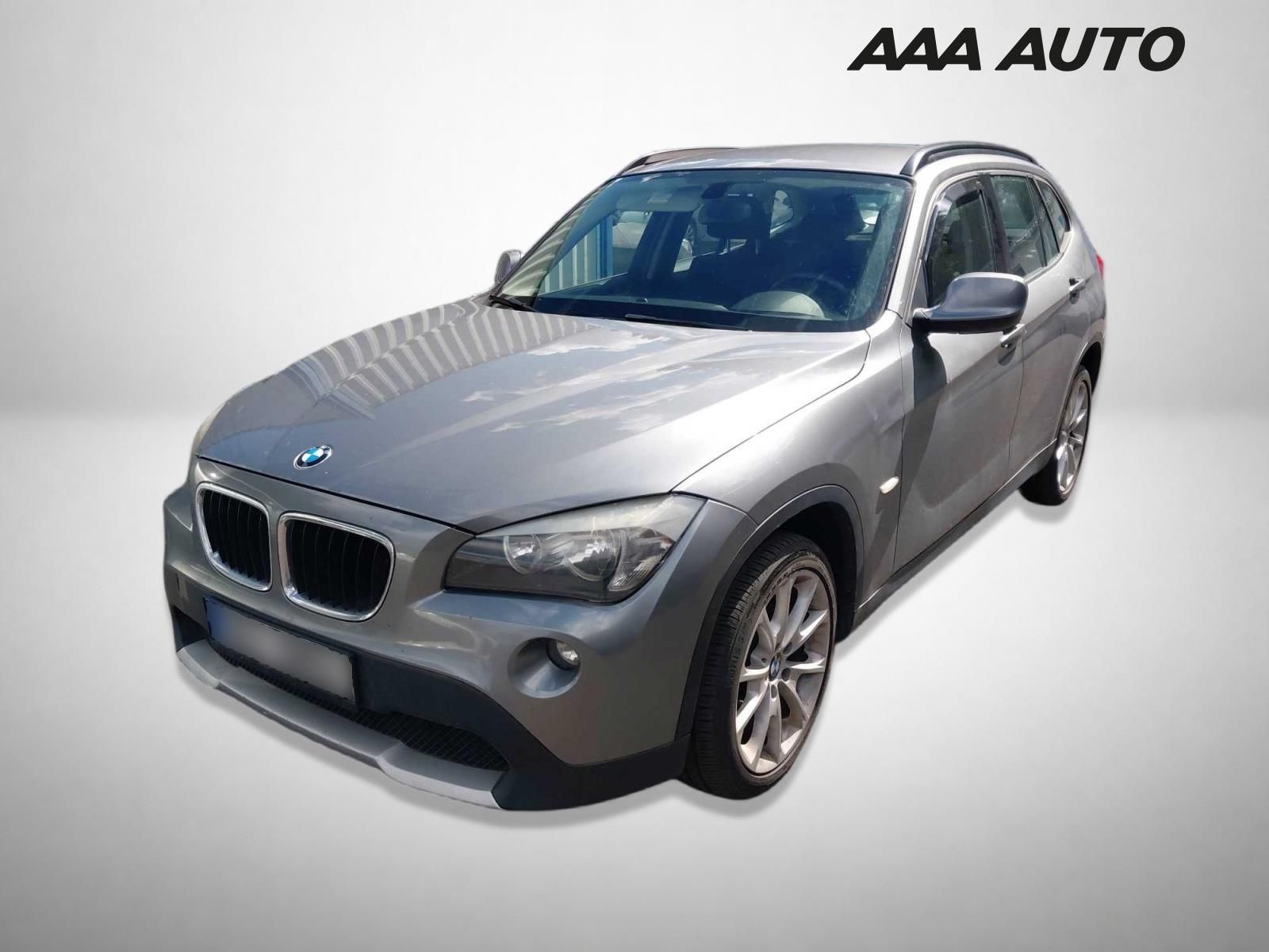 BMW X1, sDrive18d, Automatická klima