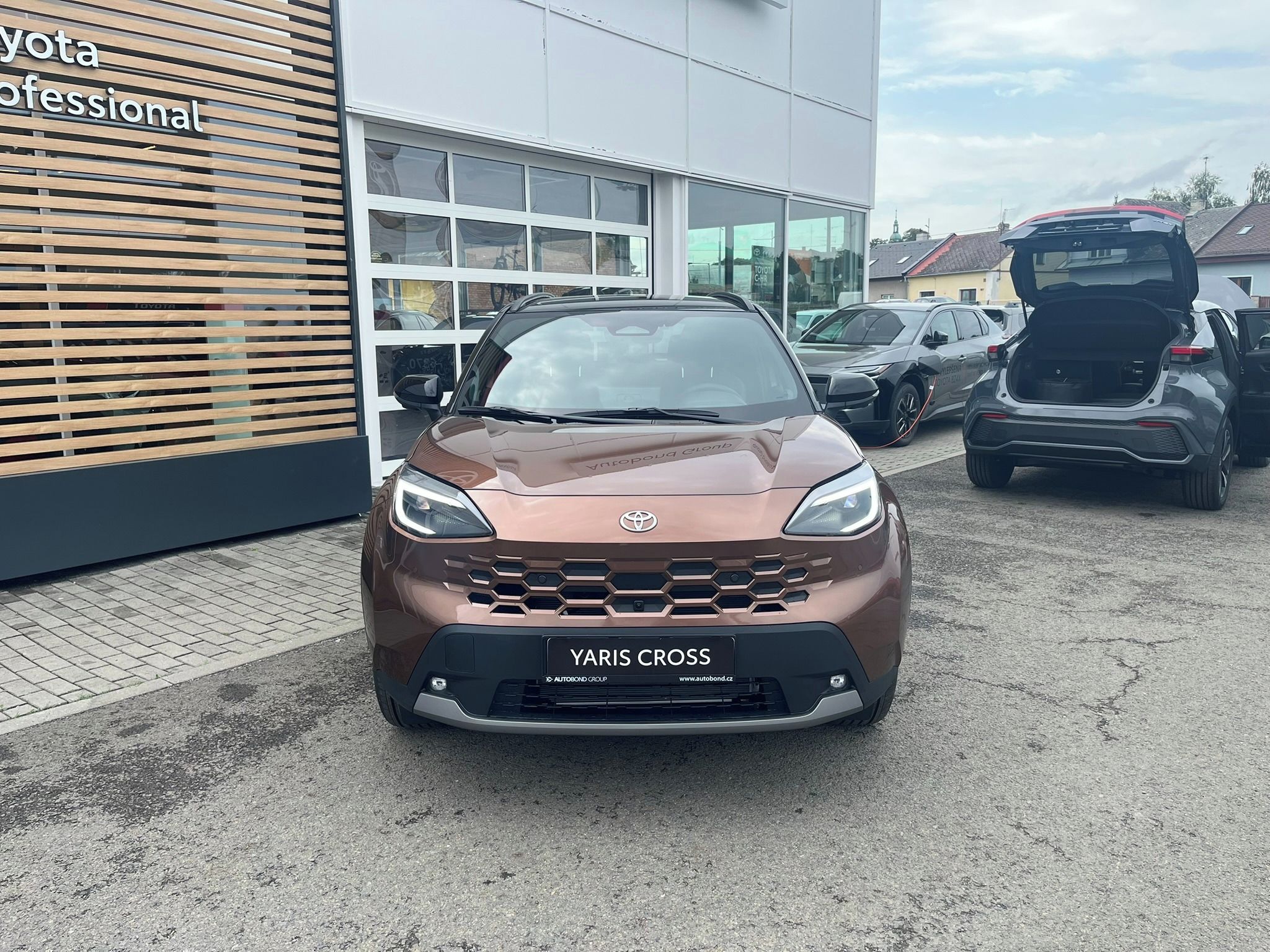 Toyota Yaris Cross, 1.5L Executive Tech VIP 4x4 - fotka 2