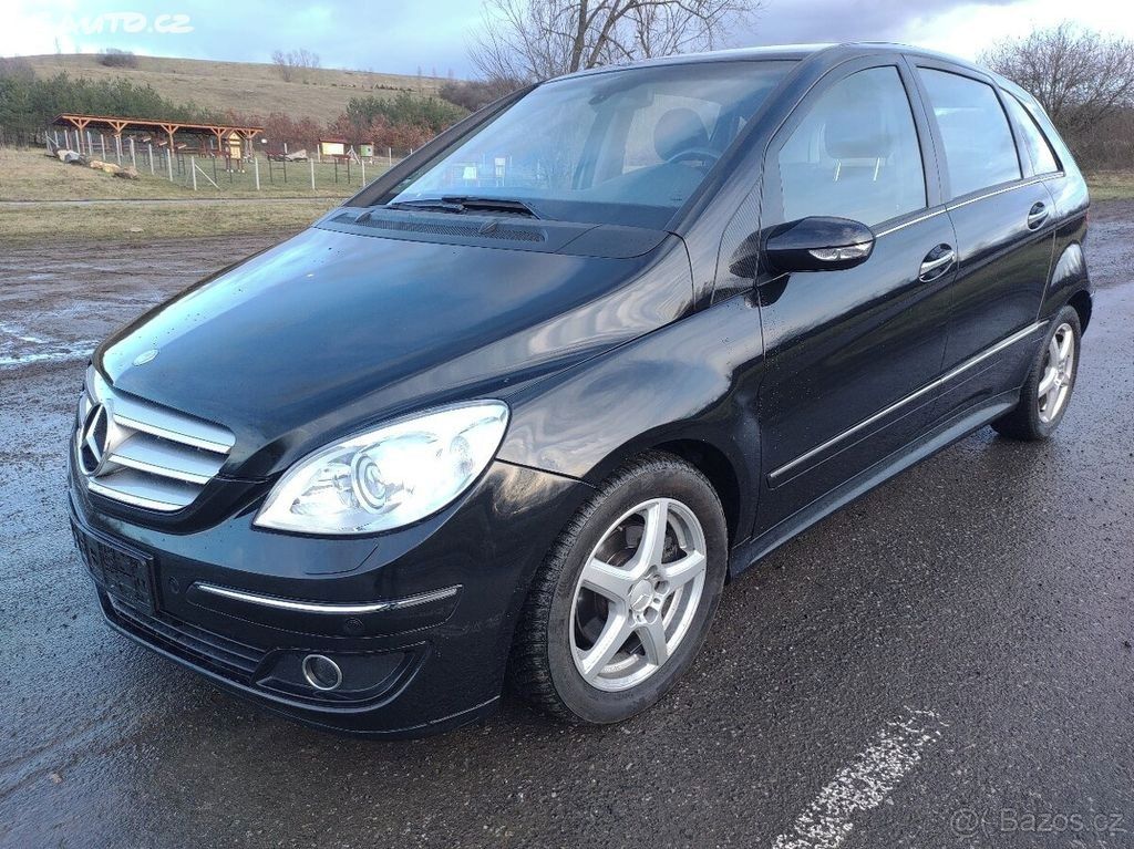 Mercedes-Benz Třídy B, B180 CDI automat - fotka 4