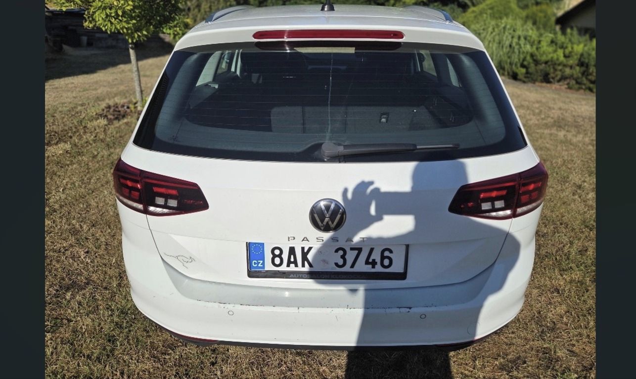 Volkswagen Passat, Combi [telefon skryt]kW - fotka 4